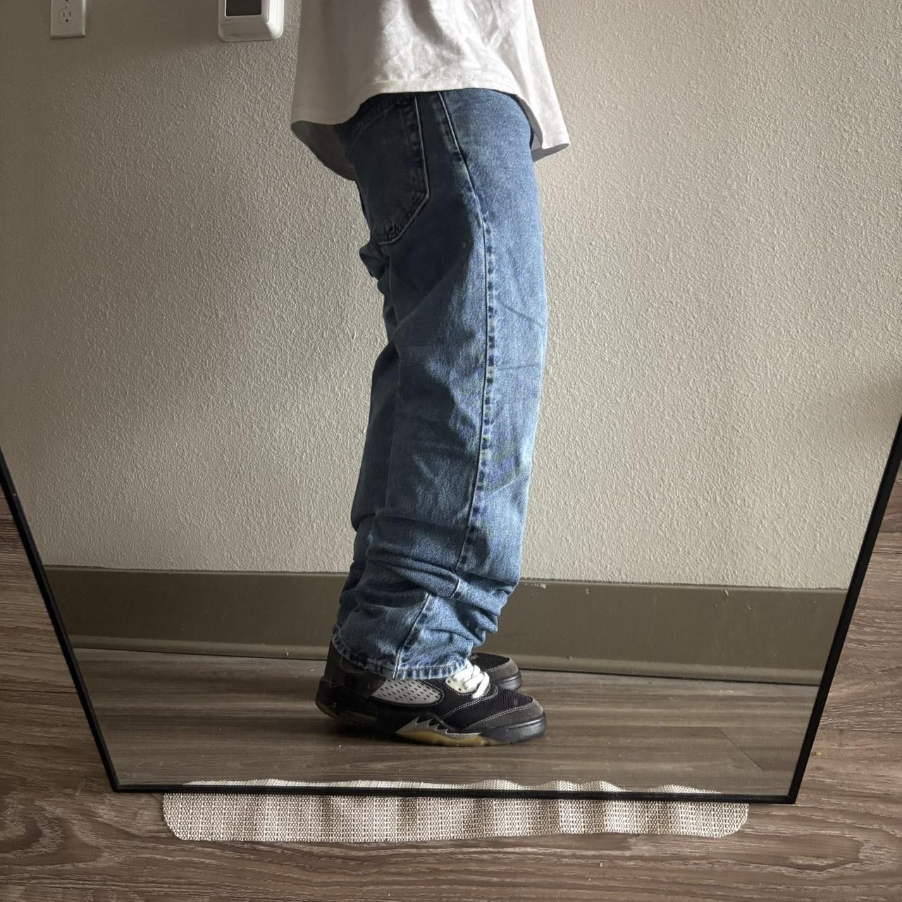 Levi's Crazy Vintage Y2K/2000s Levis Medium Wash Essential Denim Jeans! 32x30 Size US 32 / EU 48 - 2 Thumbnail