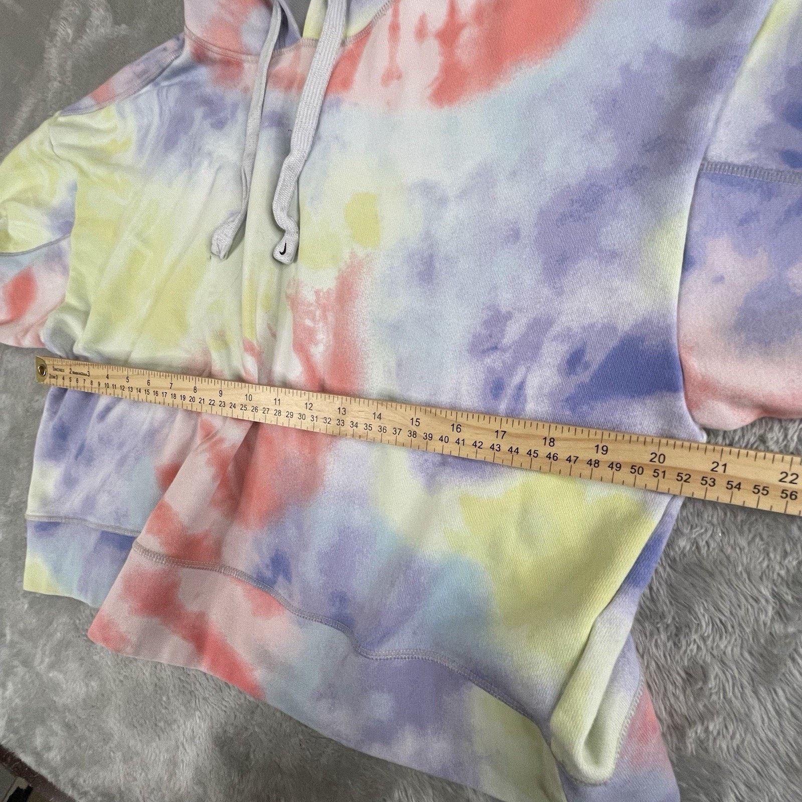 Nike Nike Get Fit Tie-Dye Cropped Hoodie Women's Medium Size M / US 6-8 / IT 42-44 - 4 Thumbnail