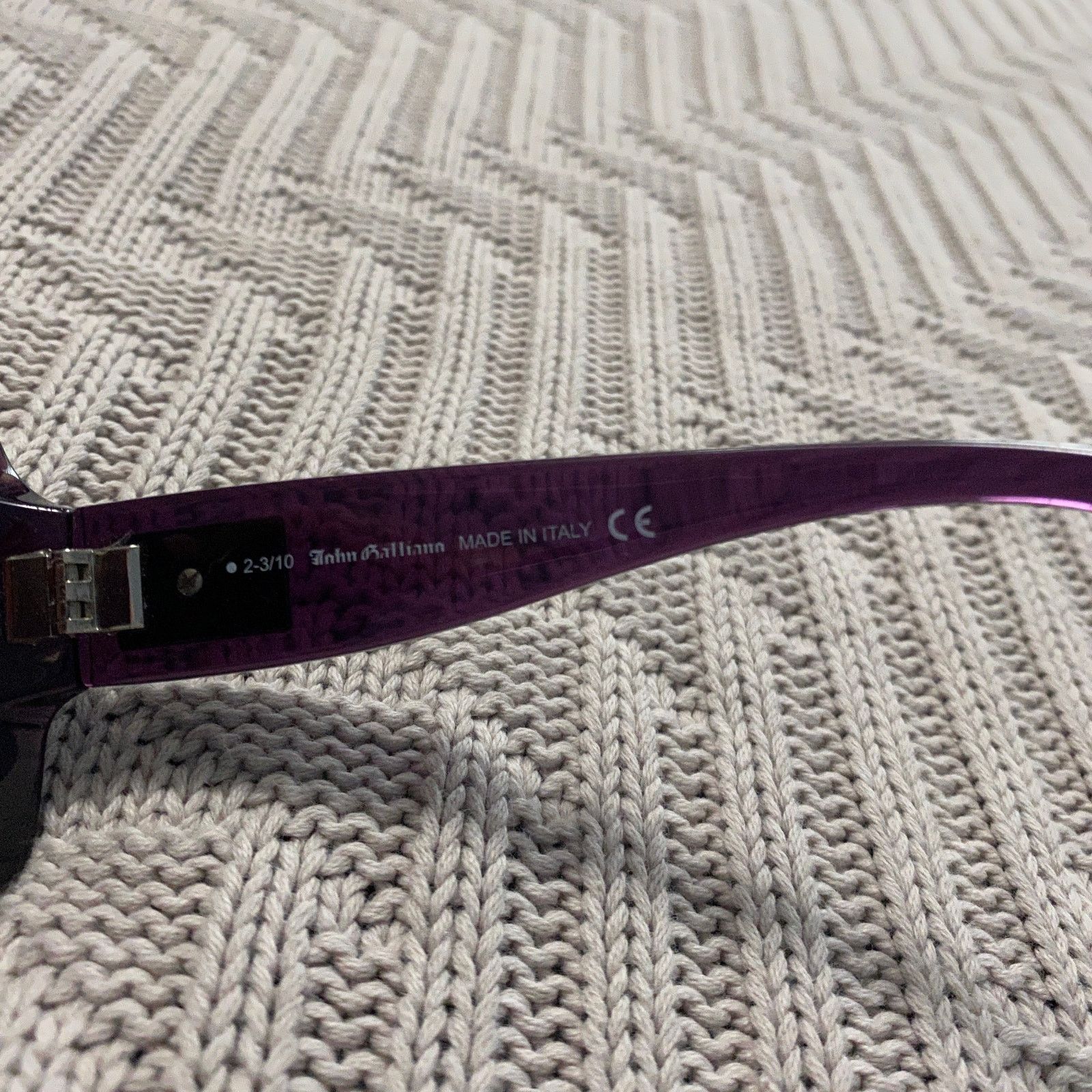 John Galliano John Galliano dark purple cat eye sunglasses Size ONE SIZE - 4 Thumbnail