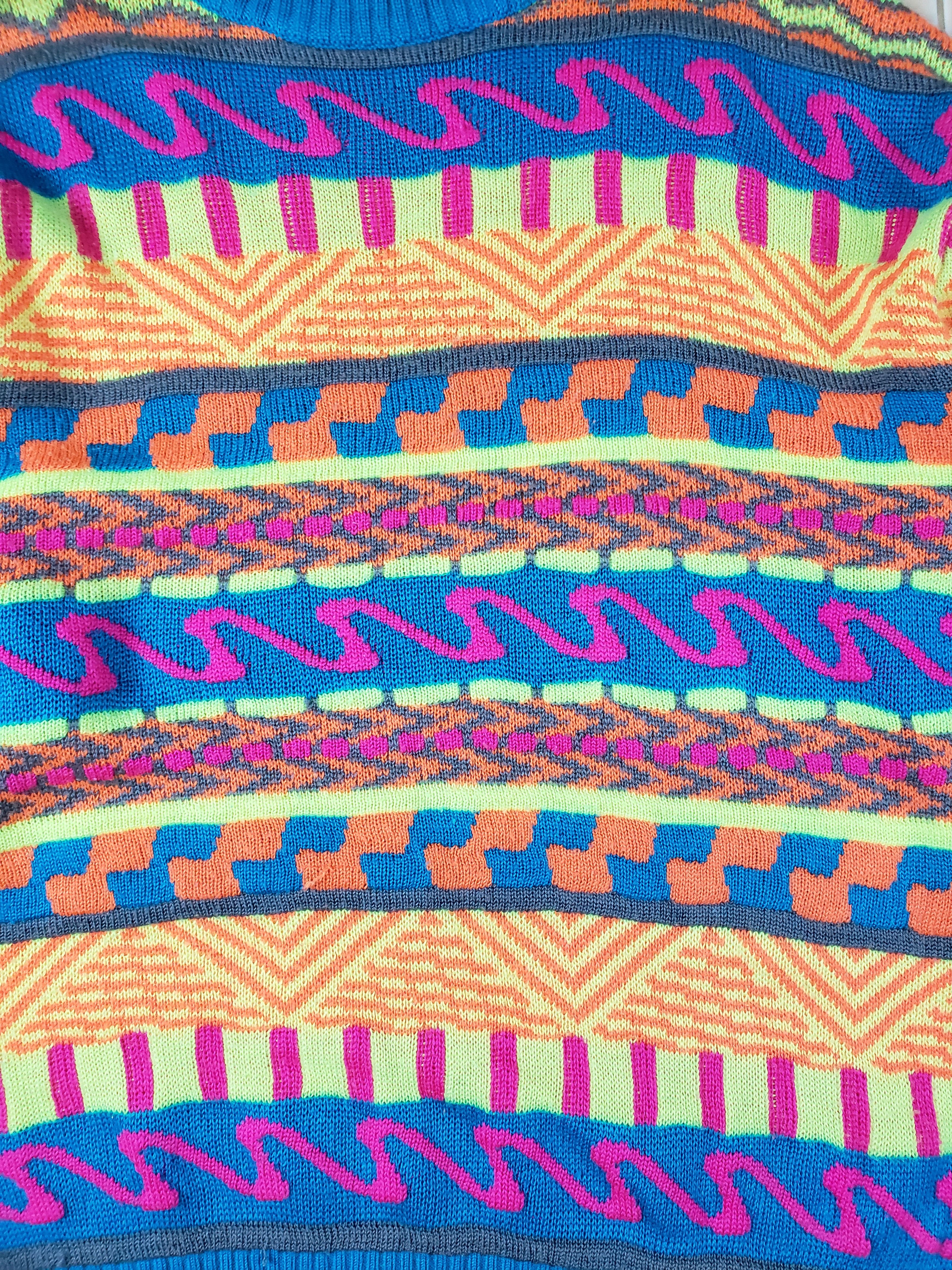 Japanese Brand Knitwear Embossed Pattern Coogi Style Size US L / EU 52-54 / 3 - 8 Thumbnail