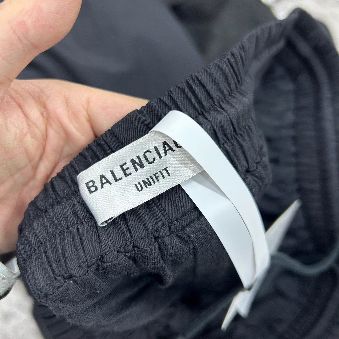 Balenciaga Balenciaga baggy nylon pants S 95 new Size US 30 / EU 46 - 3 Thumbnail
