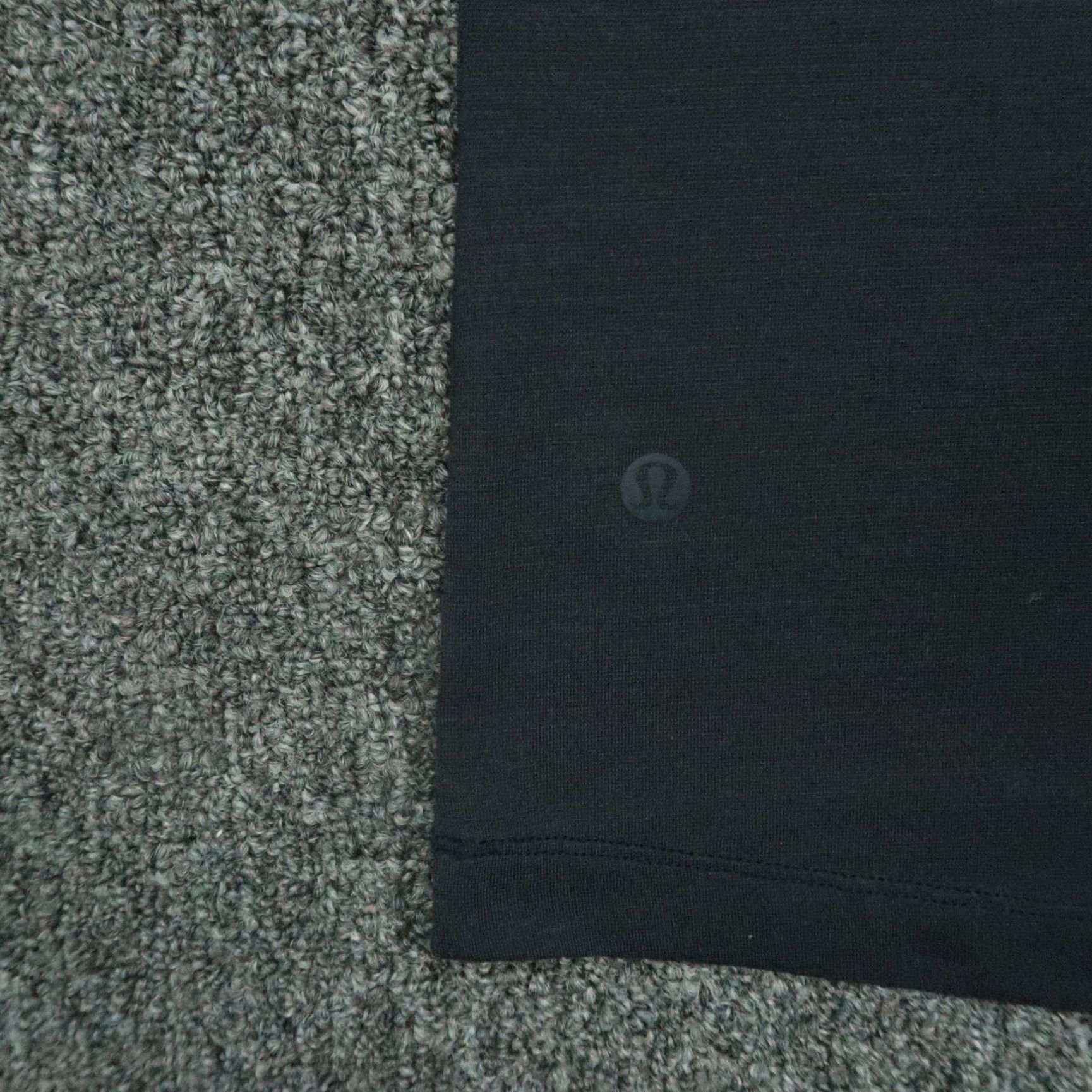 Lululemon Lululemon Shirt Mens Small Navy Long Sleeve Evolution Polo Shirt Size US S / EU 44-46 / 1 - 3 Thumbnail