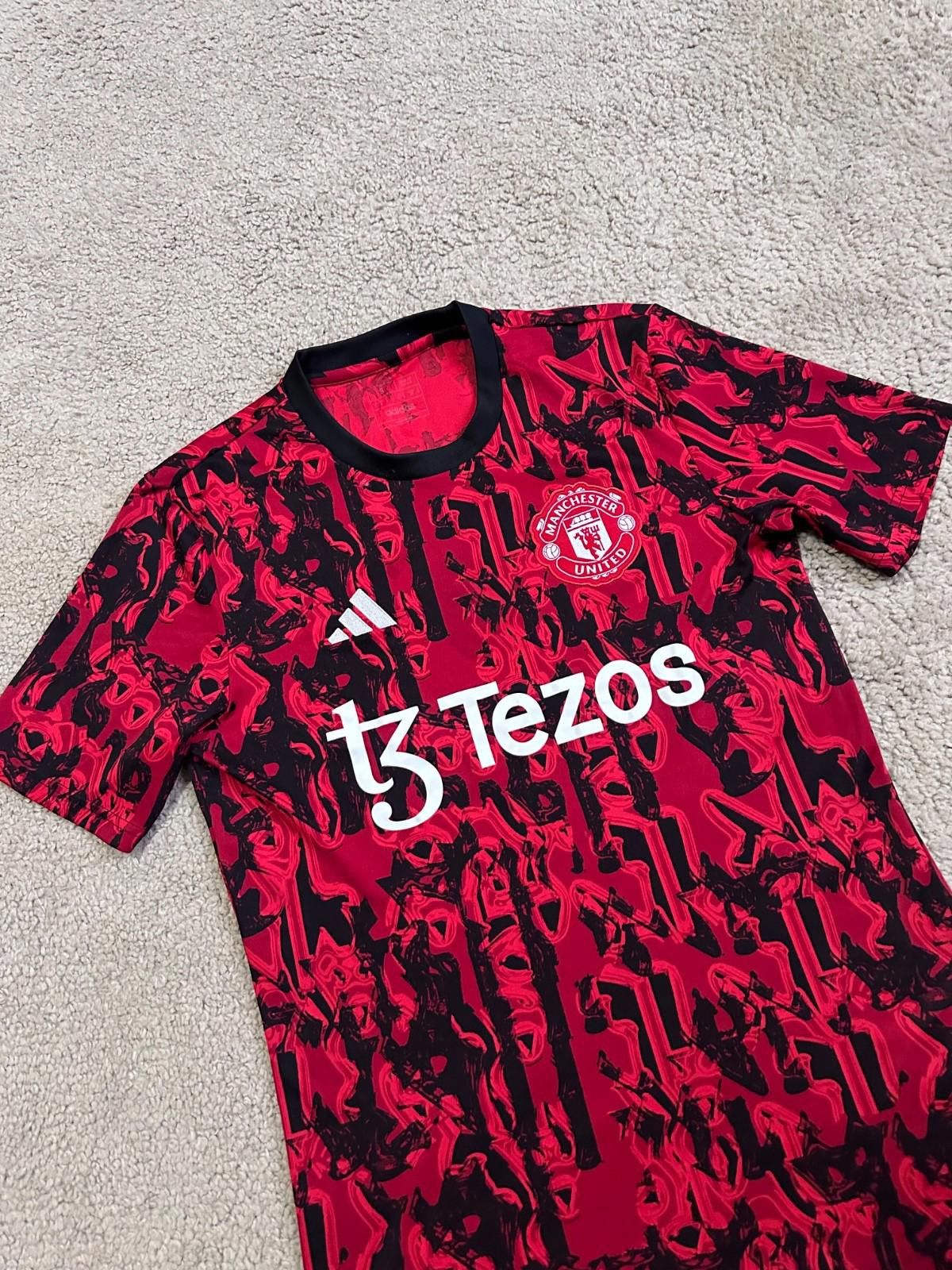 Adidas Manchester United 2023/24 Pre-Match Soccer Jersey Football Size US S / EU 44-46 / 1 - 3 Thumbnail