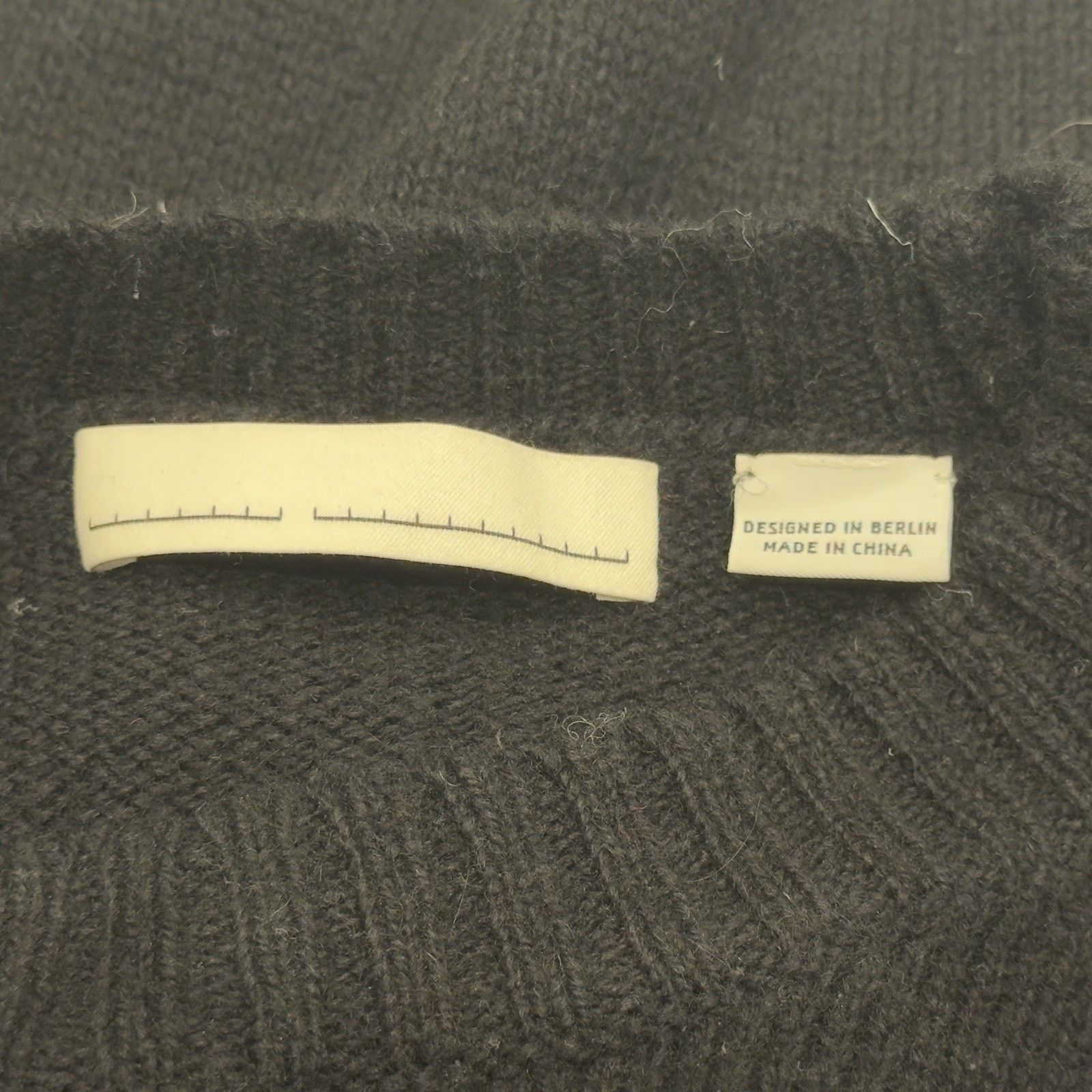Random Identities Random Identities Black Wool Crewneck Sweater in Size L Size US L / EU 52-54 / 3 - 3 Thumbnail