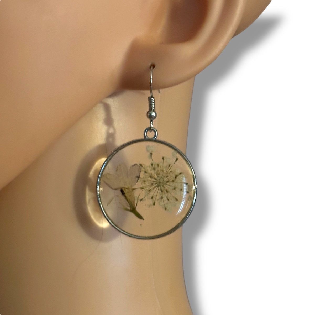 Other Luna Nova pressed flower resin dangle earrings Size ONE SIZE - 2 Thumbnail