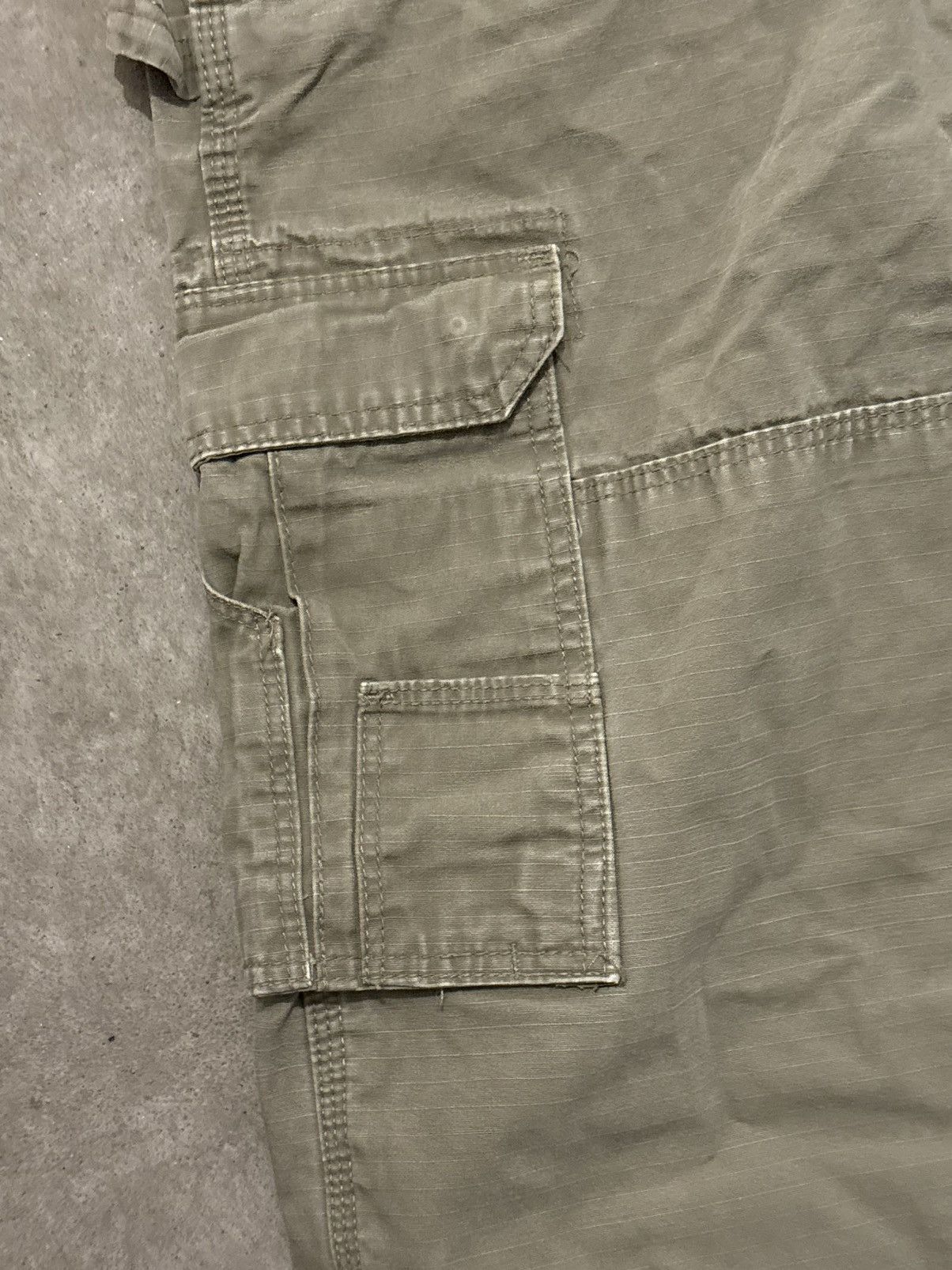 Wrangler Vintage Y2K Riggs Workwear By Wrangler Carpenter Cargo Pants Size US 38 / EU 54 - 9 Thumbnail