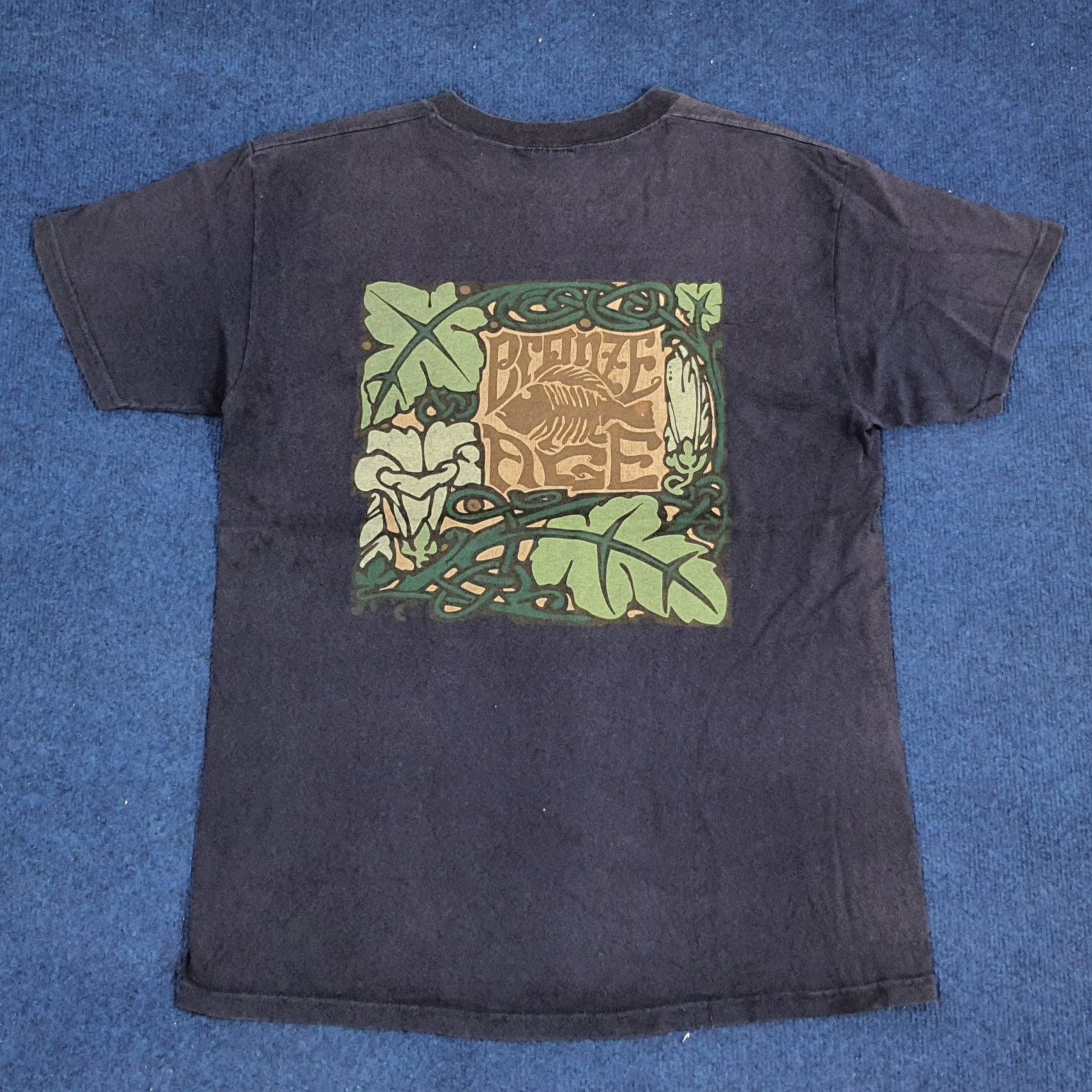 Vintage Vintage Bronze Age Surfing Brand Tshirt Size US L / EU 52-54 / 3 - 1 Thumbnail