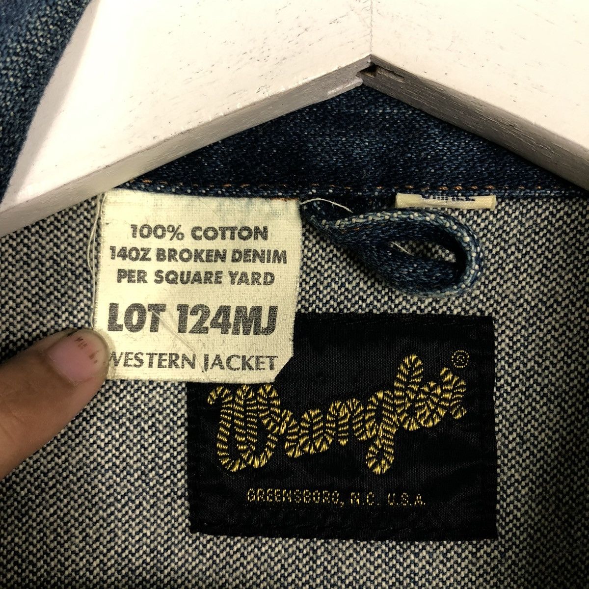 Vintage × Wrangler 🔥 VINTAGE WEANGLER 14OZ BROKEN DENIM TRUCKER WESTERN JACKET Size US S / EU 44-46 / 1 - 14 Thumbnail