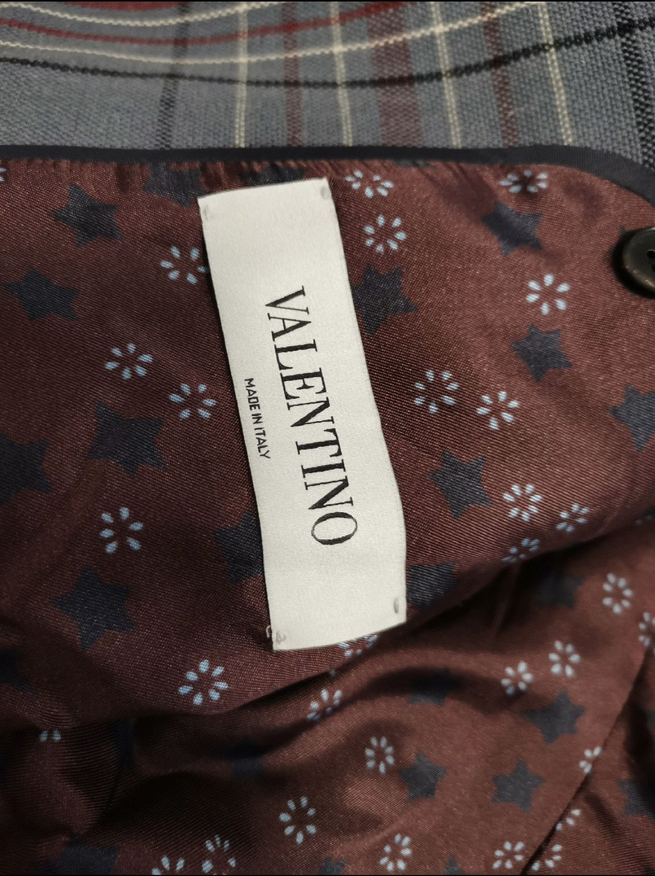 Valentino Valentino Grey and red Plaid pattern suits Size 48R - 5 Thumbnail