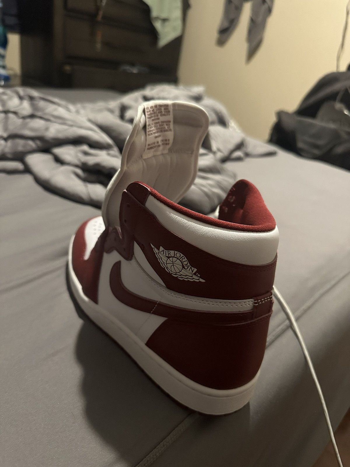 Nike Jordan 1 Retro High OG Team Red/White Size US 8.5 / EU 41-42 - 11 Thumbnail