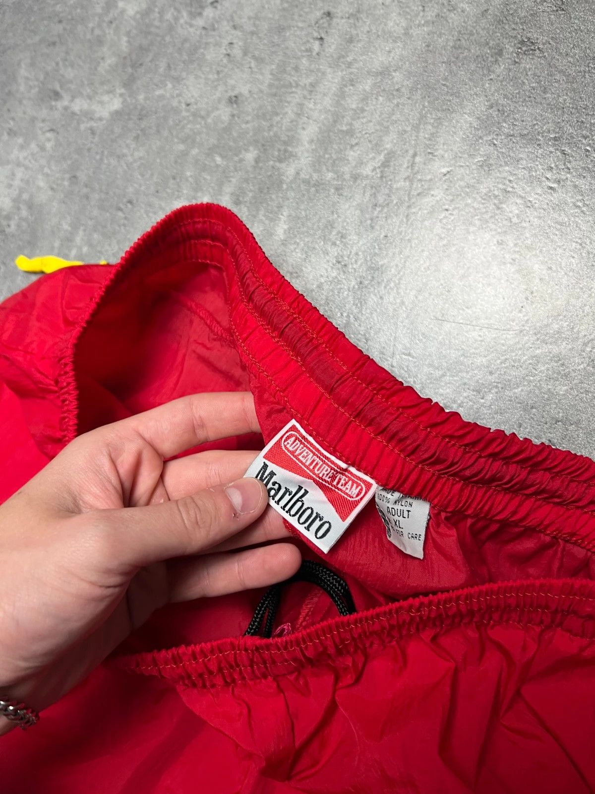 Marlboro Vintage red Marlboro cigarettes tracksuit parachute pants Size US 36 / EU 52 - 6 Thumbnail