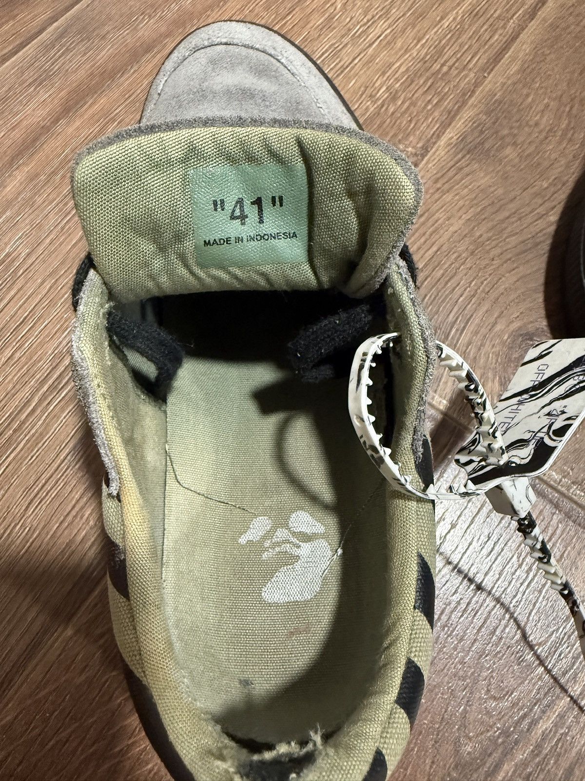 Off-White Off white vulc Size US 8 / EU 41 - 8 Thumbnail