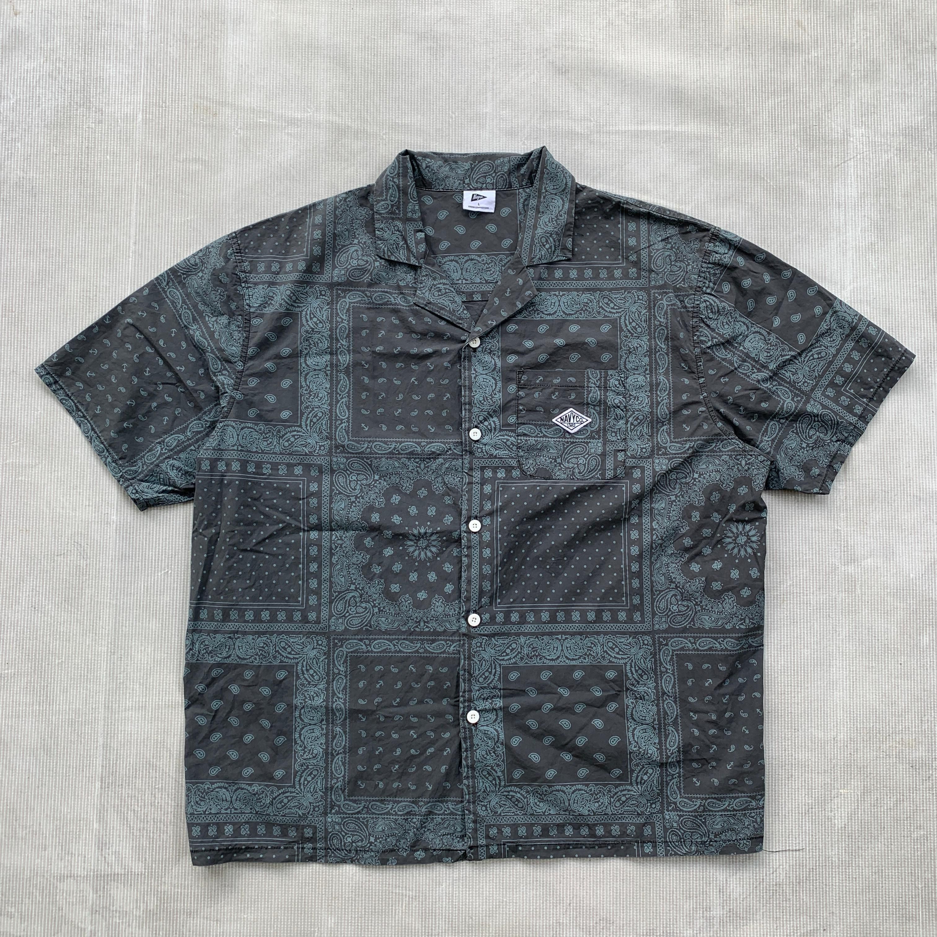 Old Navy PAISLEY NAVY.CO SHIRT Size US L / EU 52-54 / 3 - 1 Thumbnail