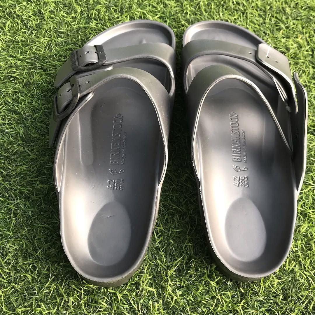 Birkenstock × Hypebeast Birkenstock ARIZONA grey mettalic Eva Rubber Size 42 eur Size US 8 / EU 41 - 8 Thumbnail
