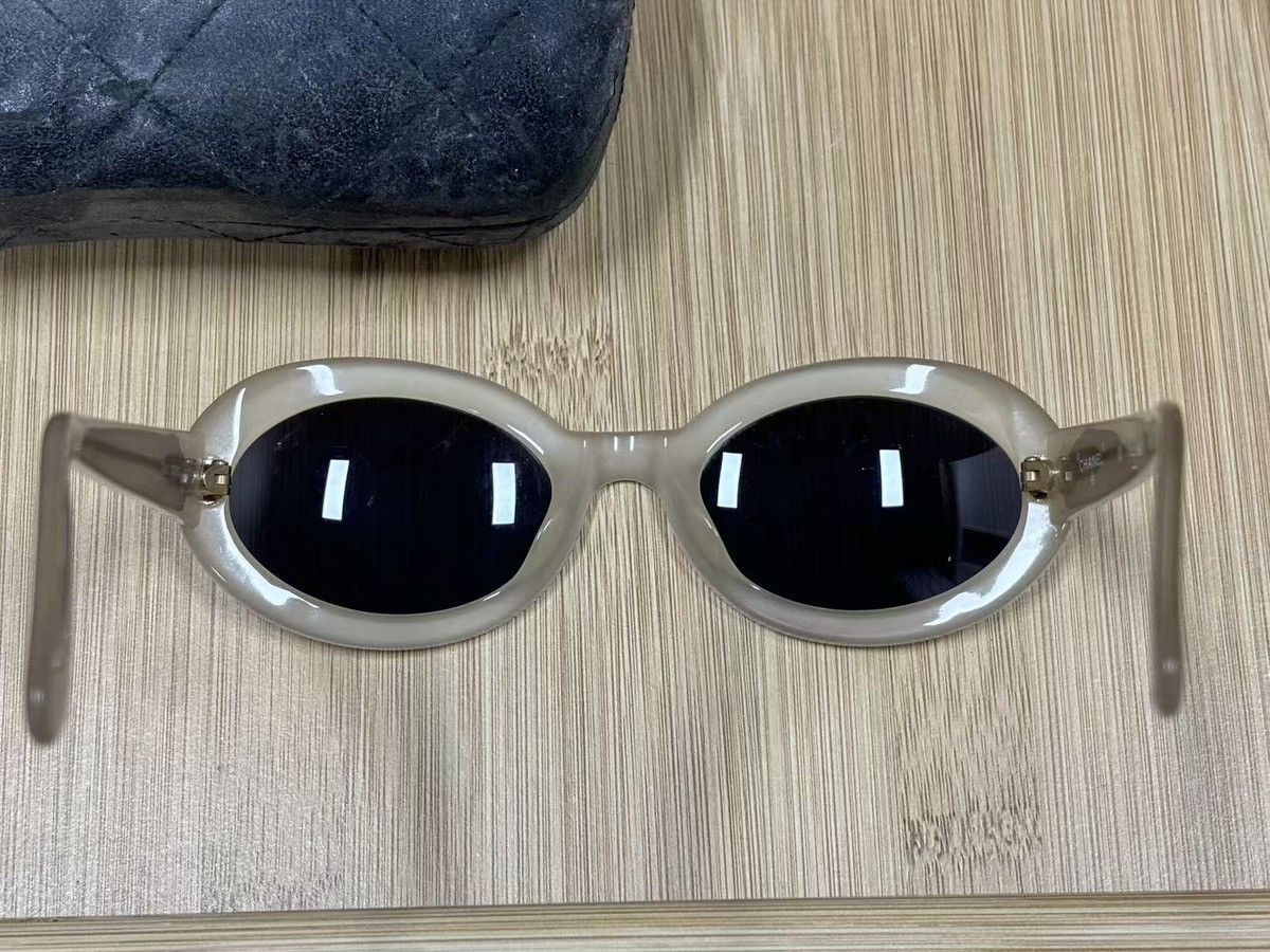 Chanel Chanel y2k style Sunglasses 07801 Size ONE SIZE - 5 Thumbnail