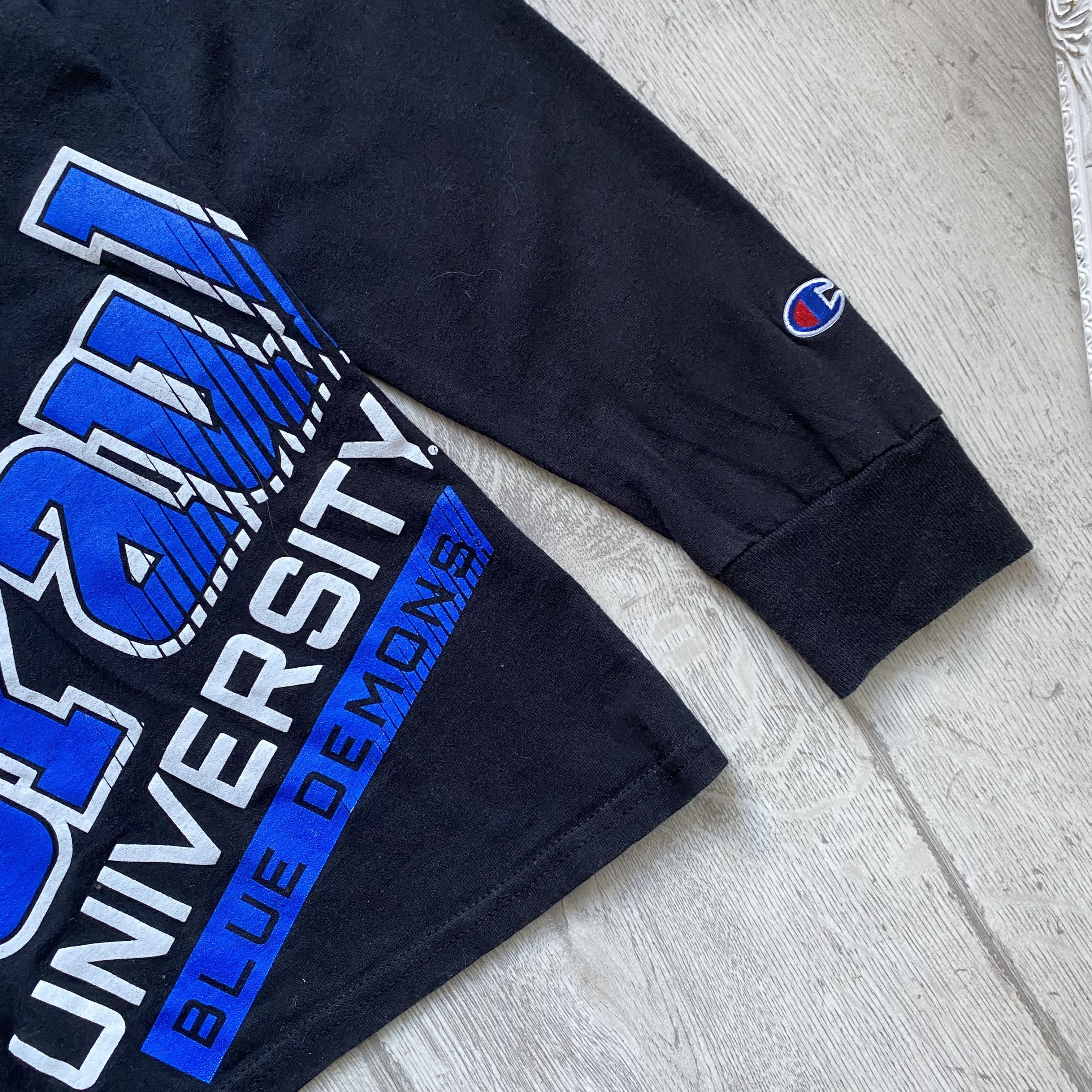 Champion 🔥 Champion DePaul Longsleeve university blue demons Size US M / EU 48-50 / 2 - 6 Thumbnail