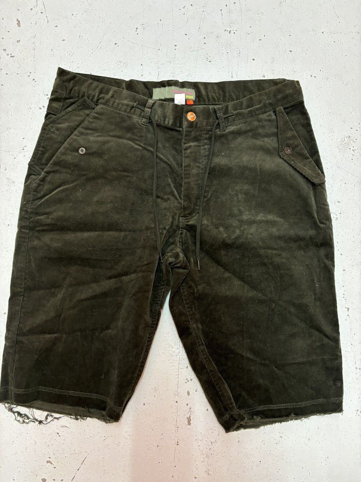 Enjoi × Vintage ***FINAL DROP***RARE 00s ENJOI SKATEBOARD CORDUROY SHORT 36 Size US 36 / EU 52 - 1 Thumbnail