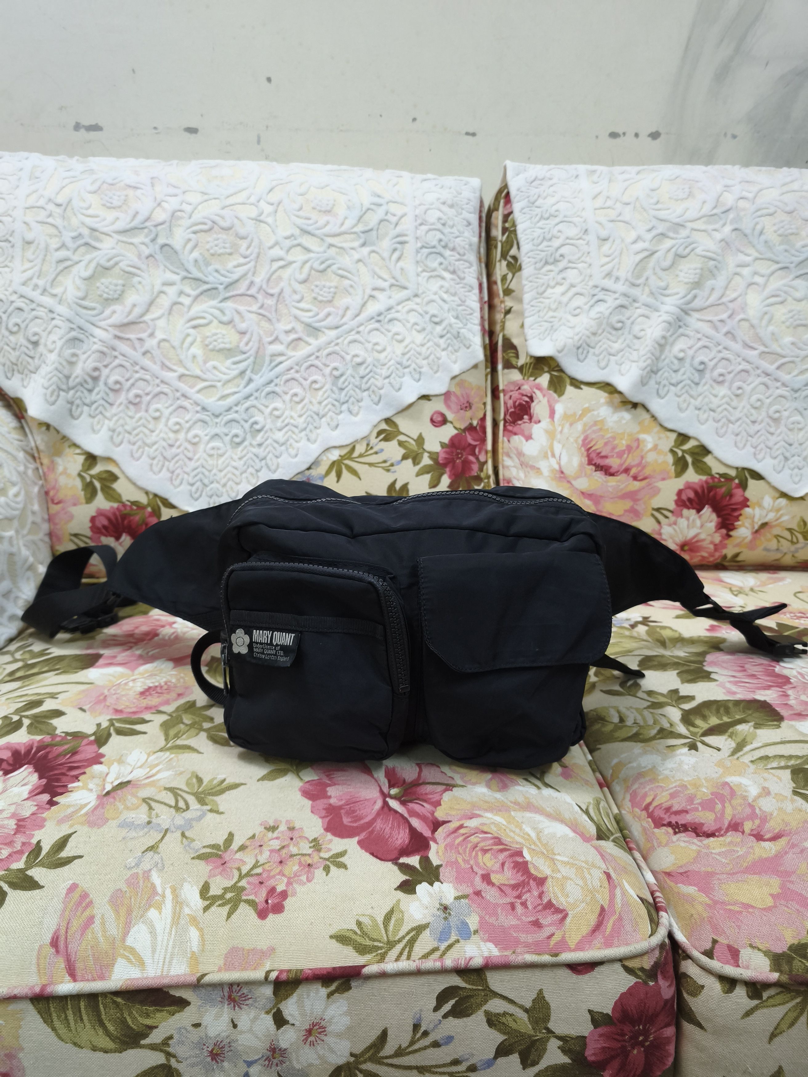 Japanese Brand Mary Quant London Black Waist multi pocket bag Size ONE SIZE - 1 Thumbnail