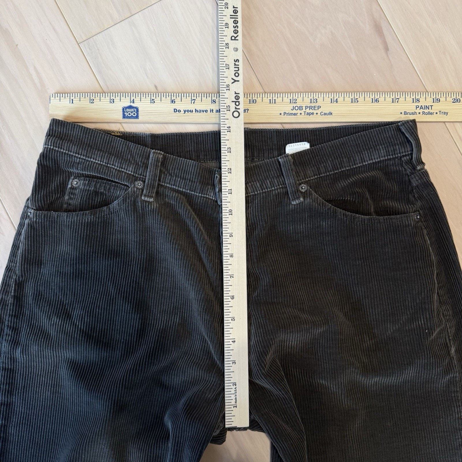 Levi's Vintage Levis 565 Corduroy Pants 36 Brown 90s Made in USA Size US 36 / EU 52 - 7 Thumbnail