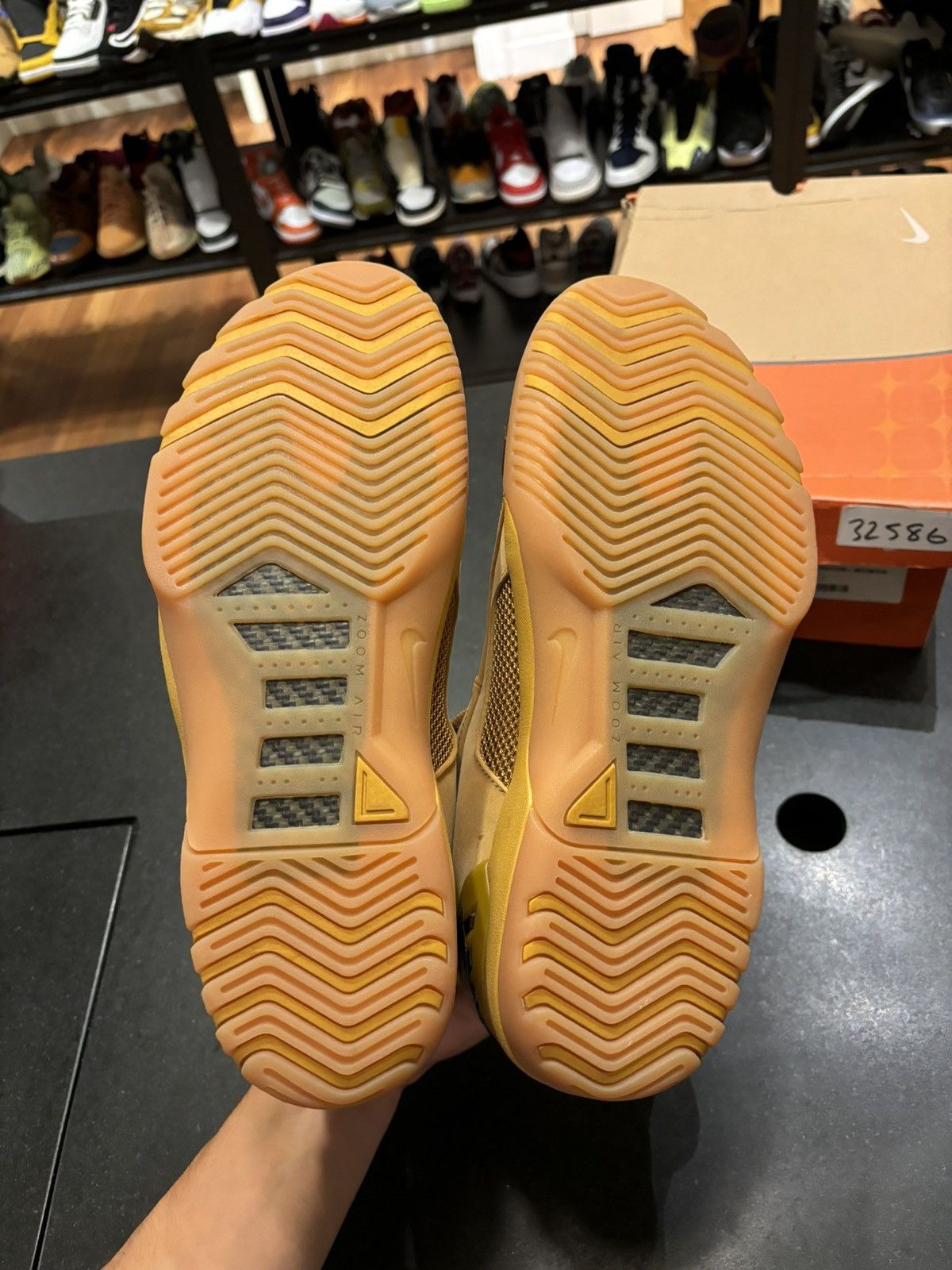 Nike Lebron 1 “Wheat” Size US 11.5 / EU 44-45 - 5 Thumbnail
