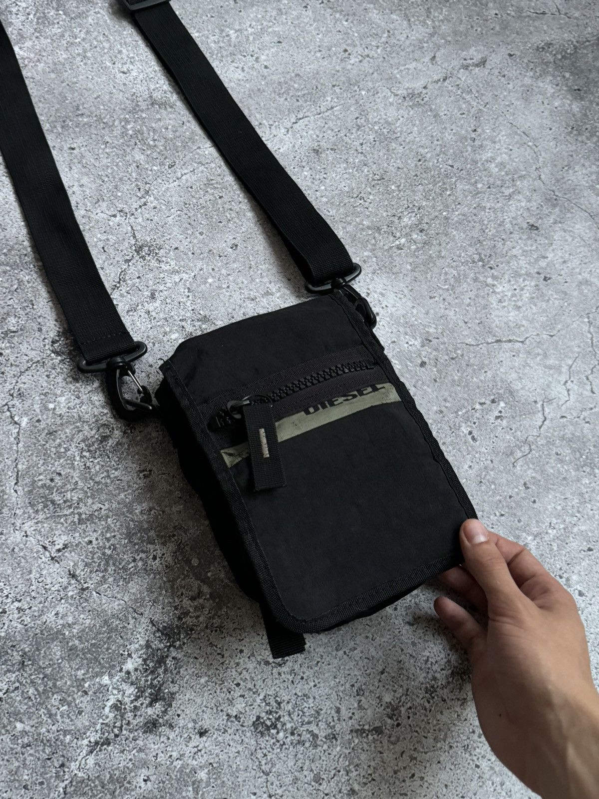 Diesel × Vintage Vintage Diesel nylon Y2K crossbody bag messenger Size ONE SIZE - 5 Thumbnail