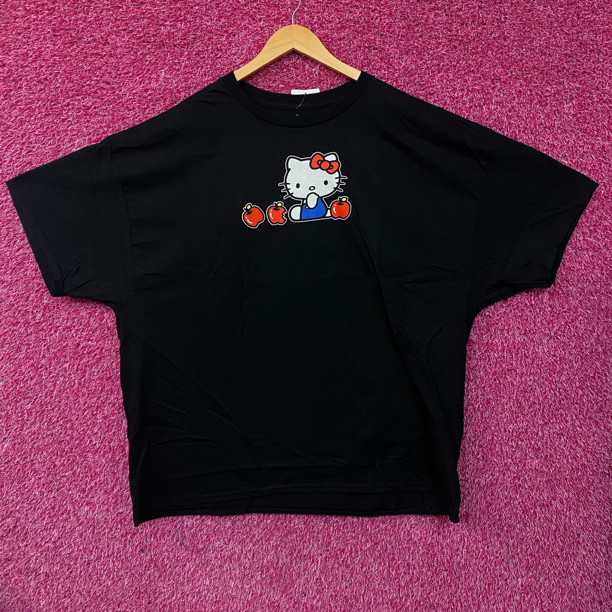 Other Sanrio Hello Kitty Apple A Day Cute Graphic T-Shirt 2XL Size XXL / US 16-18 / IT 52-54 - 1 Thumbnail