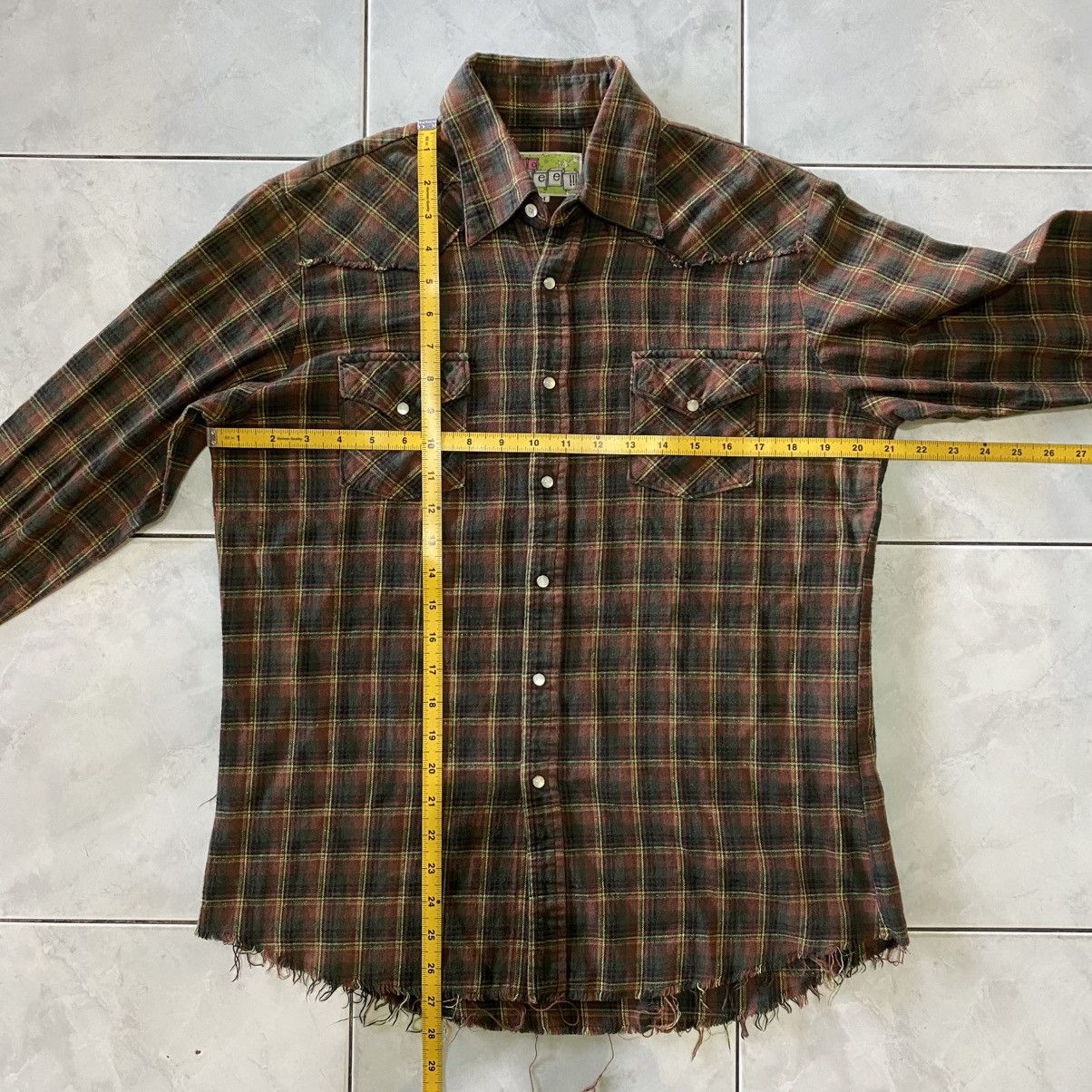 Japanese Brand Gdc Free!! Oldschool Plaid Flannel Shirt Distressed Finish Size US M / EU 48-50 / 2 - 16 Thumbnail
