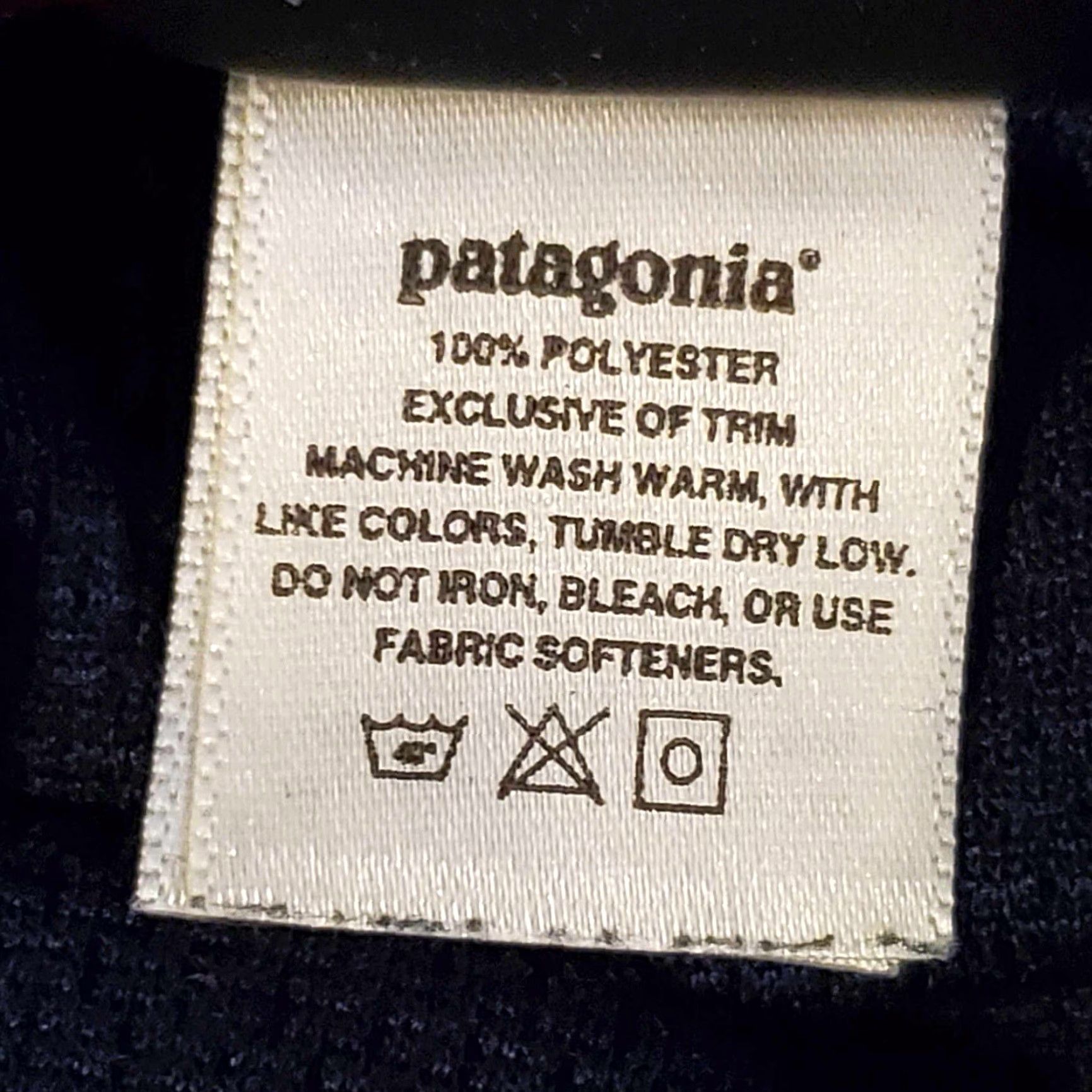 Patagonia VINTAGE Patagonia Capilene Base Layer Mens M Long Sleeve Pullover USA Navy Blue Shirt Size US M / EU 48-50 / 2 - 4 Thumbnail