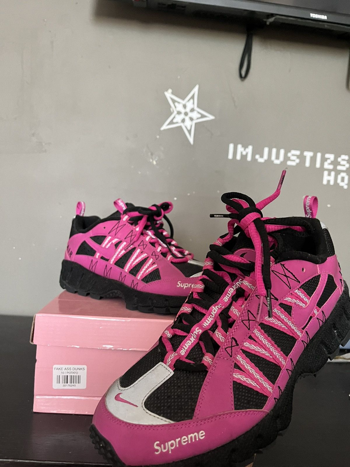 Supreme Supreme x Nike Air Humara 17 Size US 10 / EU 43 - 5 Thumbnail