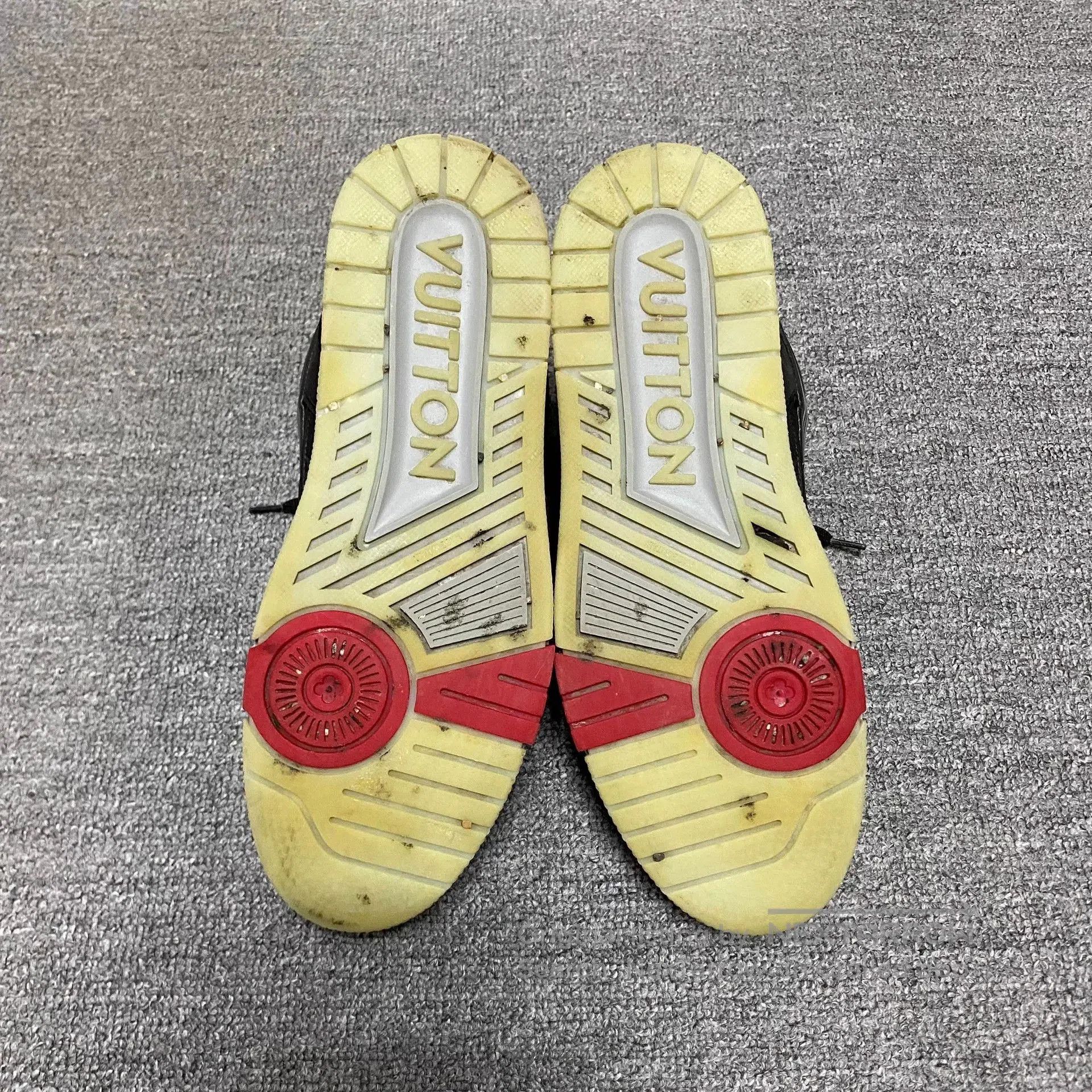 Louis Vuitton LOUIS VUITTON LV Trainer Black Sneakers. Size US 7.5 / EU 40-41 - 7 Thumbnail