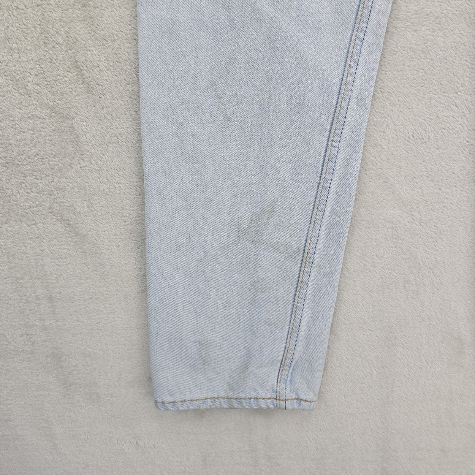 Levi's Vintage Levis 501 Jeans 32x30 (Fits 30x28) USA 90s *FLAWS* Size US 30 / EU 46 - 16 Thumbnail