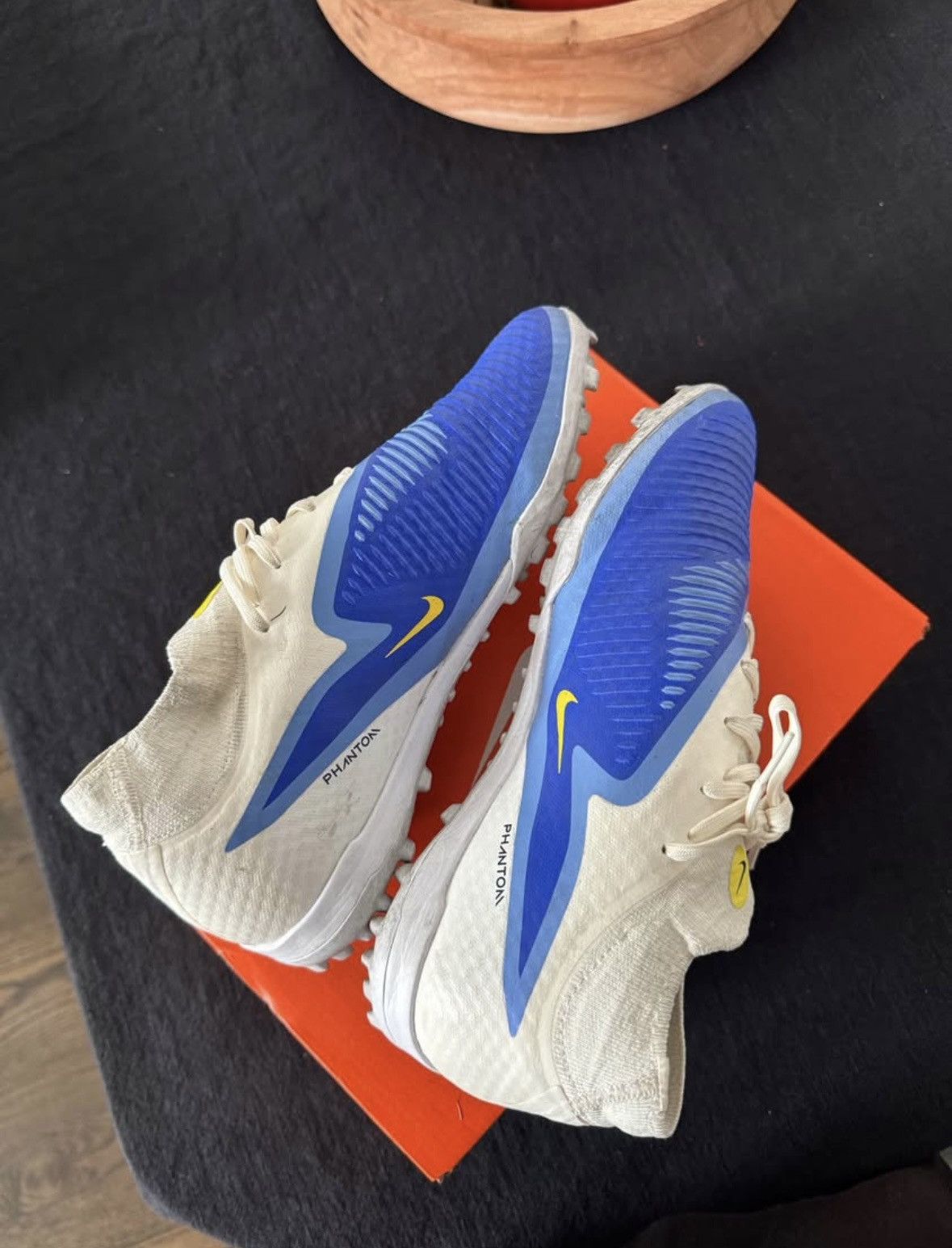 Nike Phantom 6 High Academy TF Size US 7 / EU 40 - 2 Thumbnail