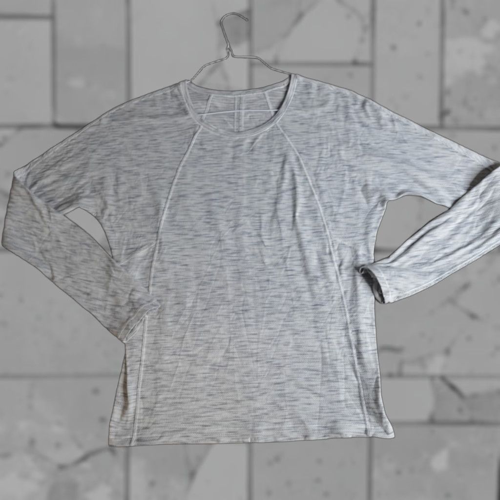 Lululemon Lululemon Womens Shirt XS Gray Heather Pullover Activewear Running & Jogging Short Sleeve? Size XS / US 0-2 / IT 36-38 - 1 Thumbnail