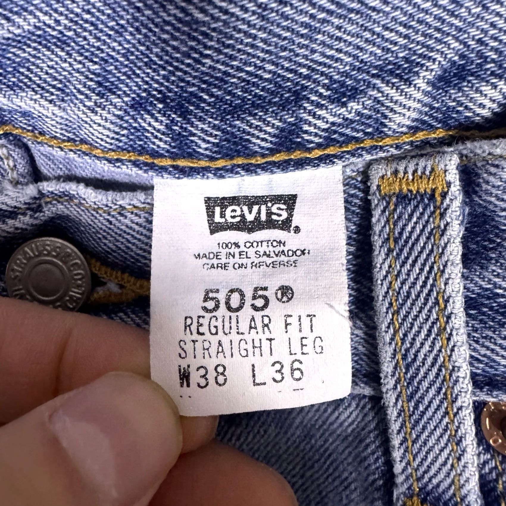 Levi's VINTAGE Levi's 505 Jeans Mens 36x36 Straight Lightwash 90s Paper Tag Bat Wing Y2K Size US 36 / EU 52 - 5 Thumbnail