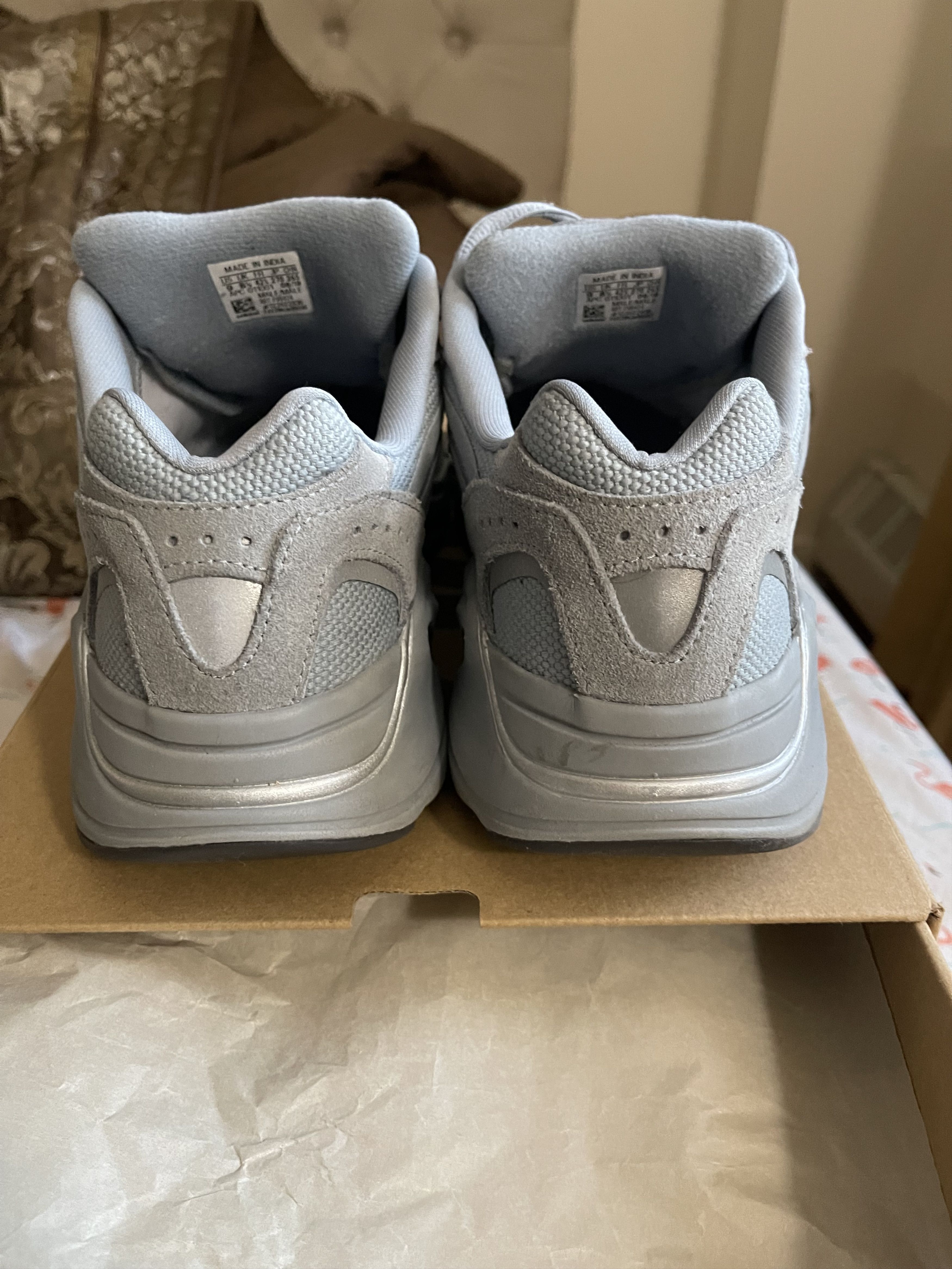 Adidas × Kanye West × Yeezy Yeezy 700 Hospital blue Size US 9 / EU 42 - 7 Thumbnail