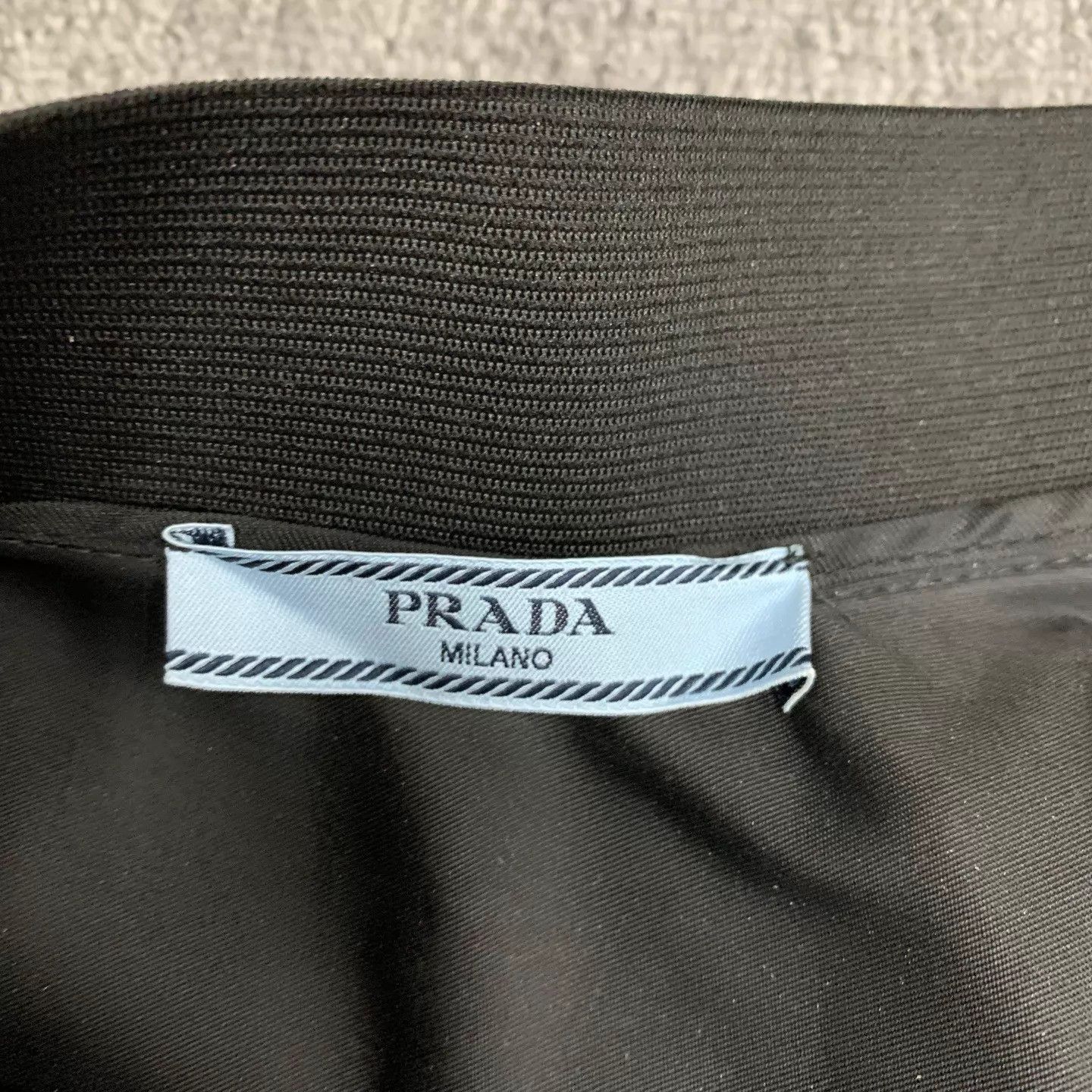Prada Prada women's black nylon triangle logo skirt Size 25" / US 0 / IT 36 - 6 Thumbnail