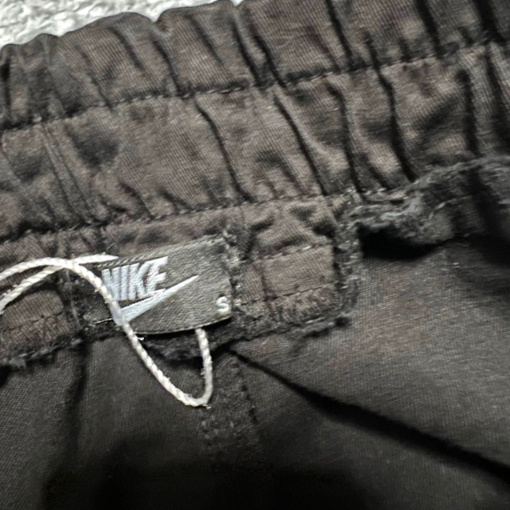 Nike Nike Cargo Pants Joggers Mens Small Black Performance Size US 29 - 6 Thumbnail