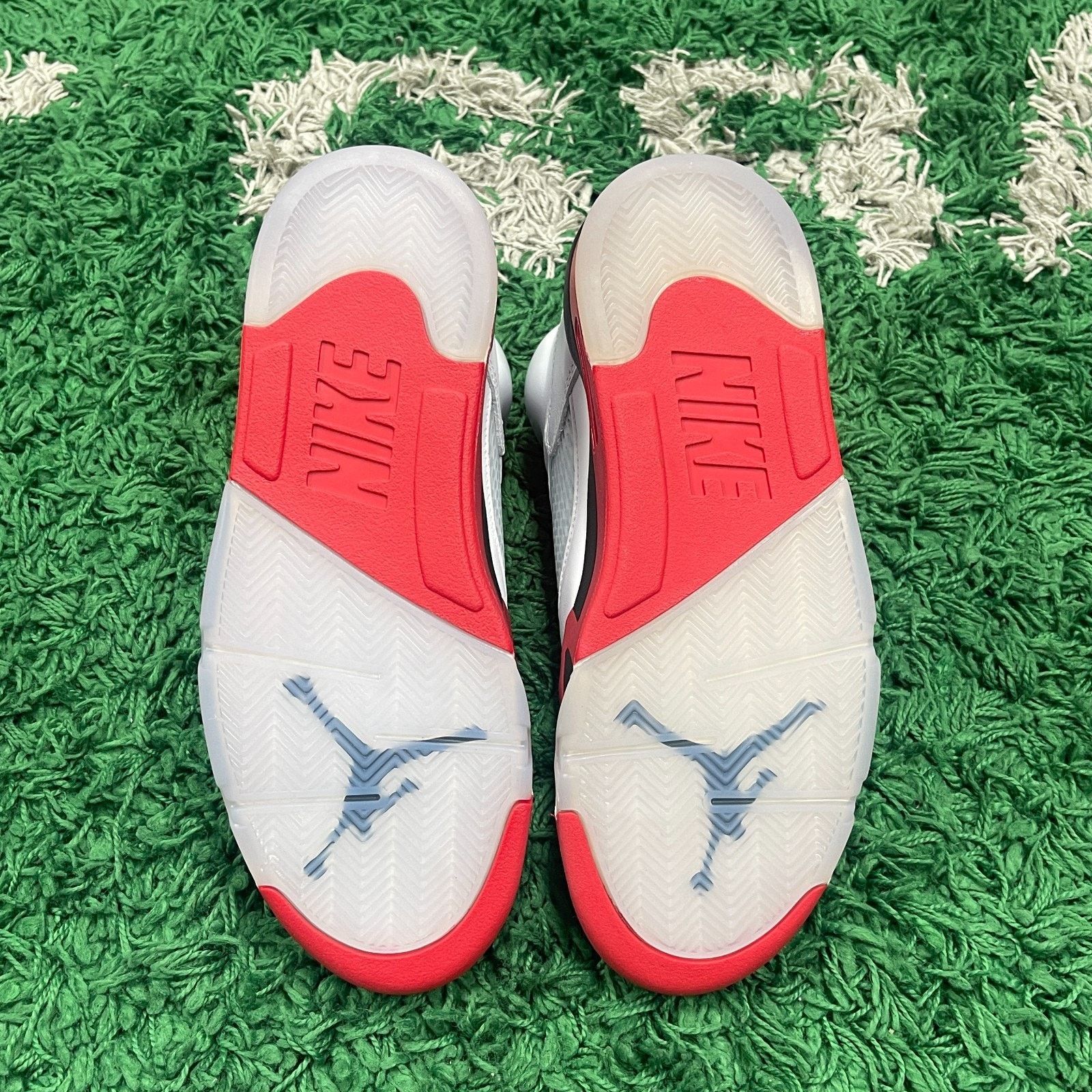 Jordan Brand Nike Air Jordan 5 Retro Fire Red Black Tongue (2025) New Size US 9 / EU 42 - 6 Thumbnail
