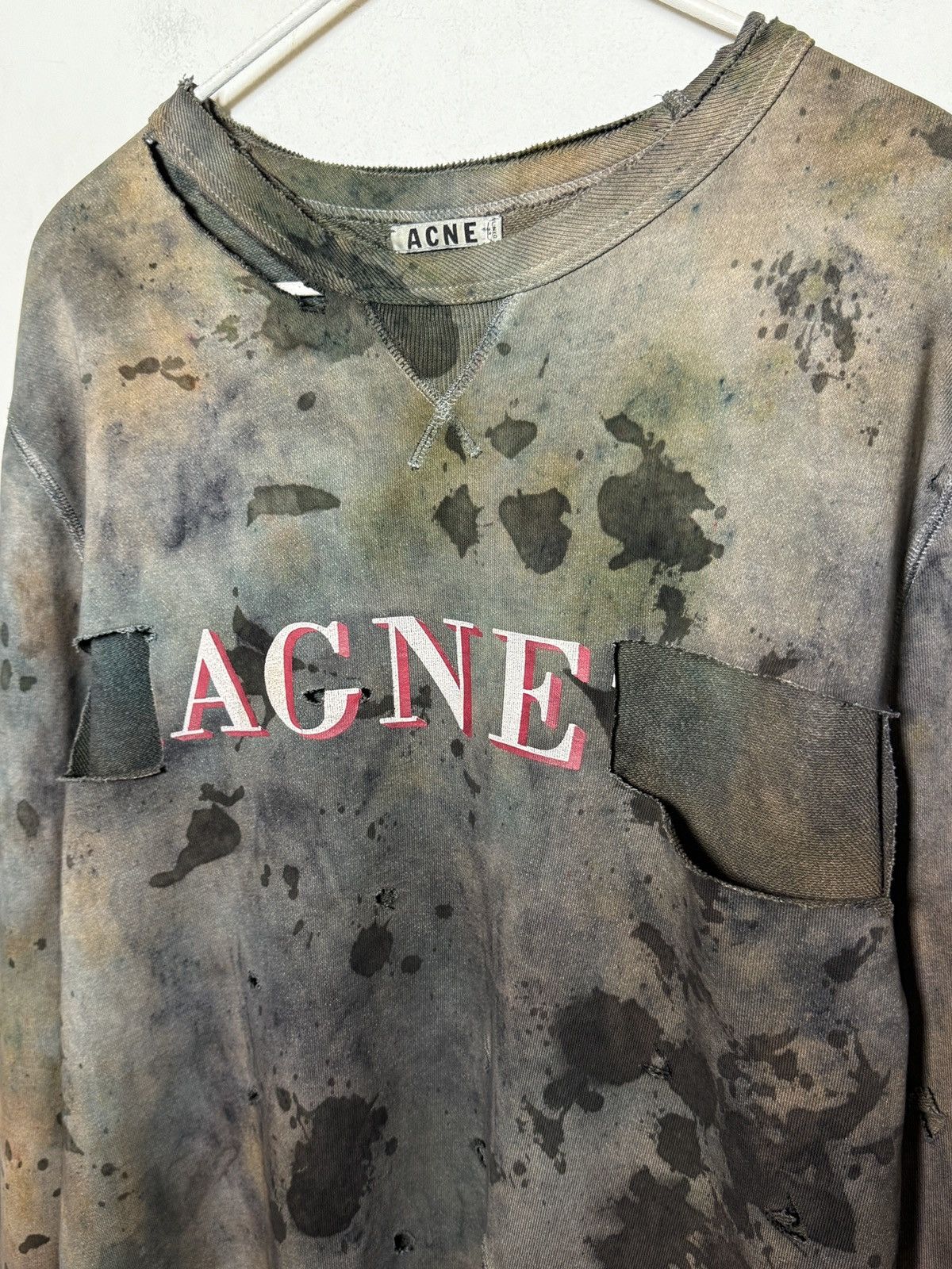 Acne Studios Heavily distressed Acne Studios crewneck erd Size US L / EU 52-54 / 3 - 5 Thumbnail