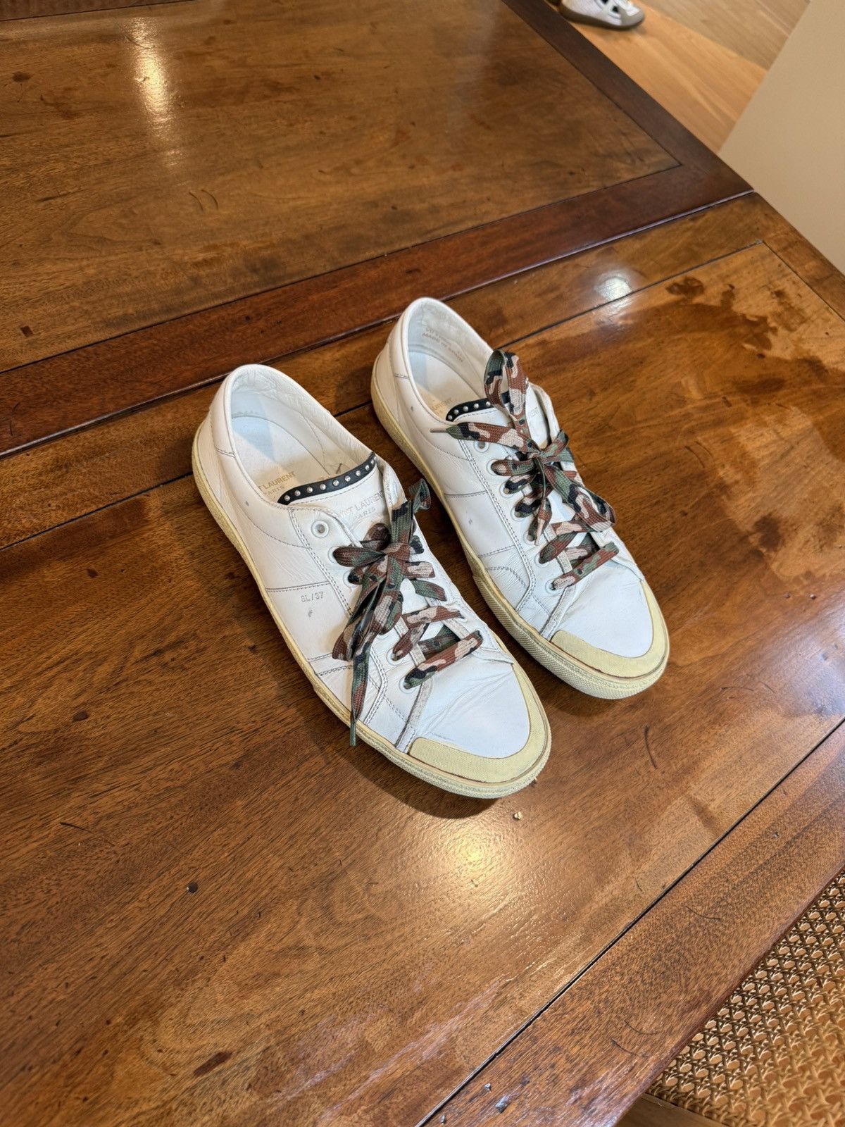Saint Laurent Paris Saint Laurent Paris White SL37 Leather Sneaker Size US 10.5 / EU 43-44 - 2 Thumbnail