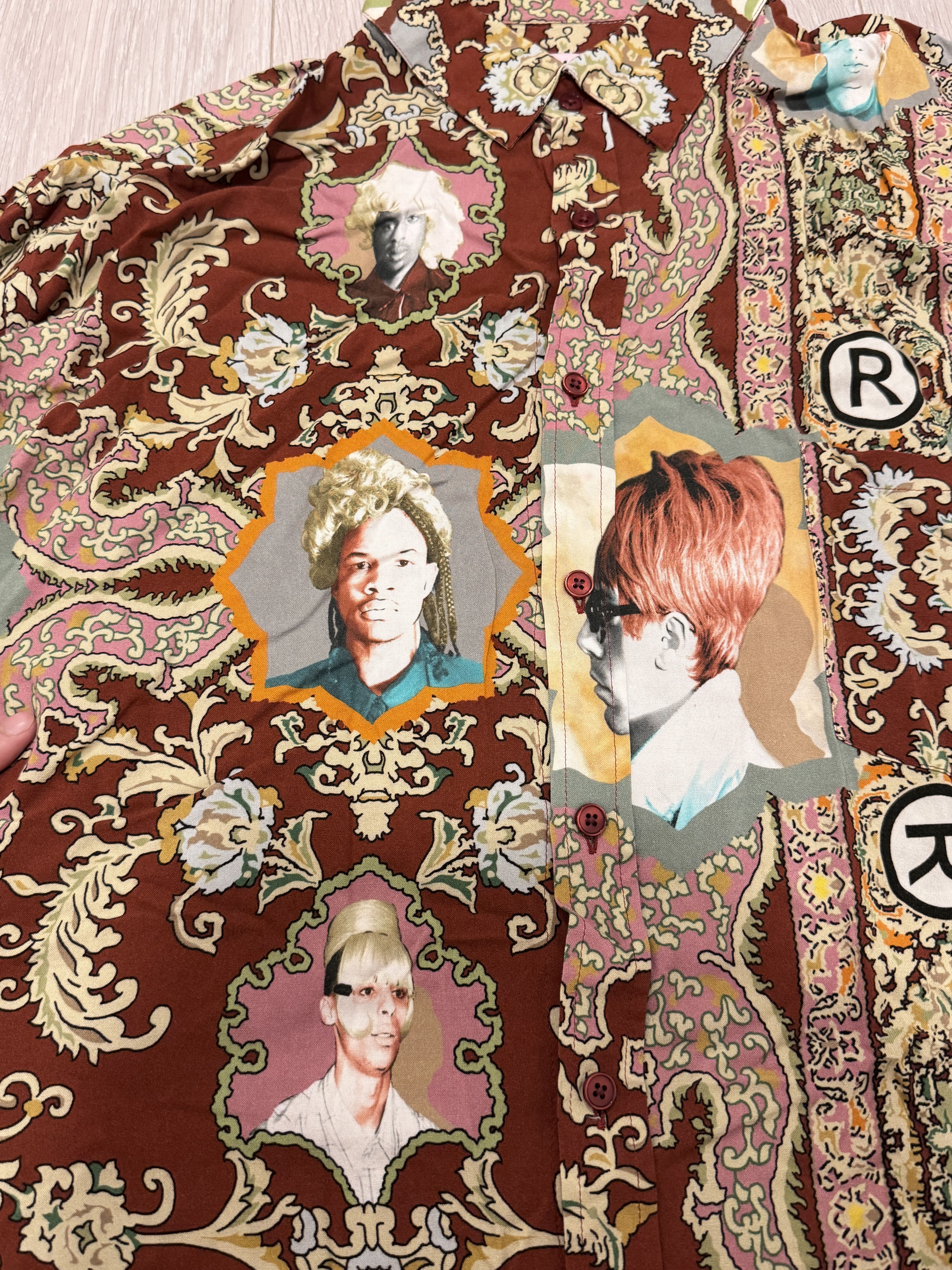 Martine Rose Martine Rose red paisley portrait button-up shirt Size US S / EU 44-46 / 1 - 4 Thumbnail