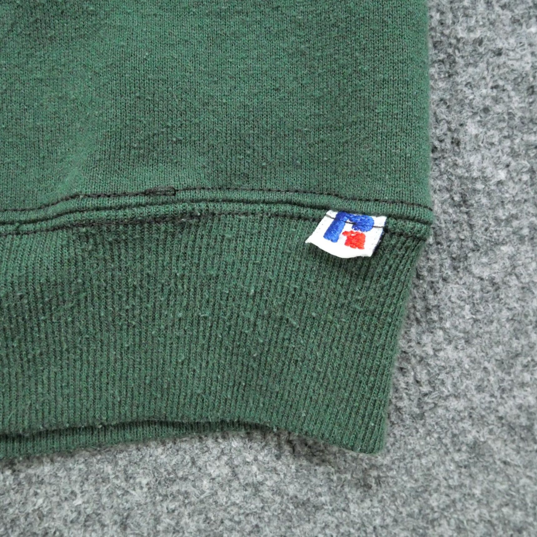 Russell Athletic VINTAGE Russell Athletic Sweatshirt Adult Medium Green 90s Mens Crew Neck Pullover Long Sleeve Cotton Polyester Fleece Logo Graphic Size US M / EU 48-50 / 2 - 2 Thumbnail