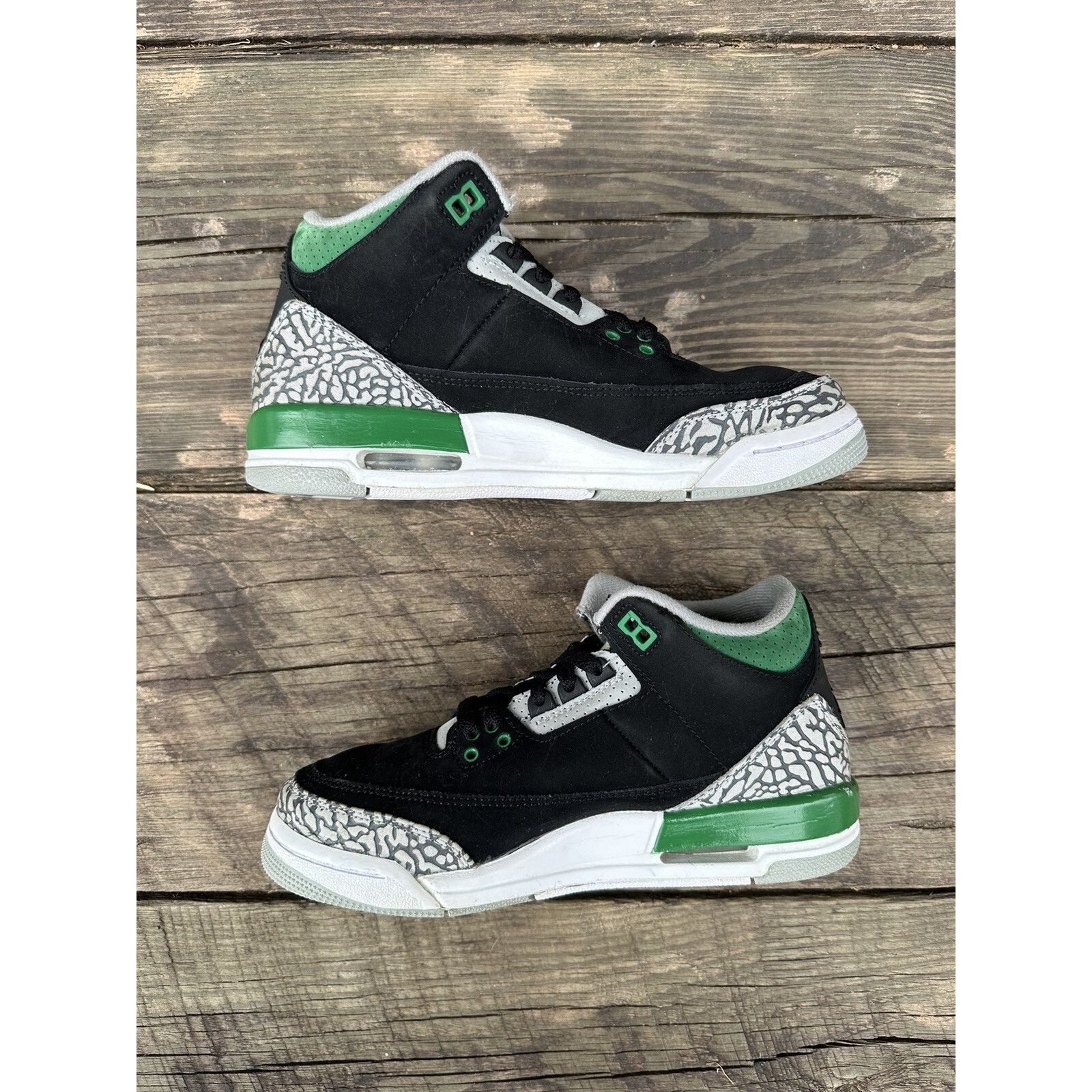 Jordan Brand Jordan 3 Retro Pine Green GS - Size 5.5Y Size US 5.5 / EU 38 - 3 Thumbnail
