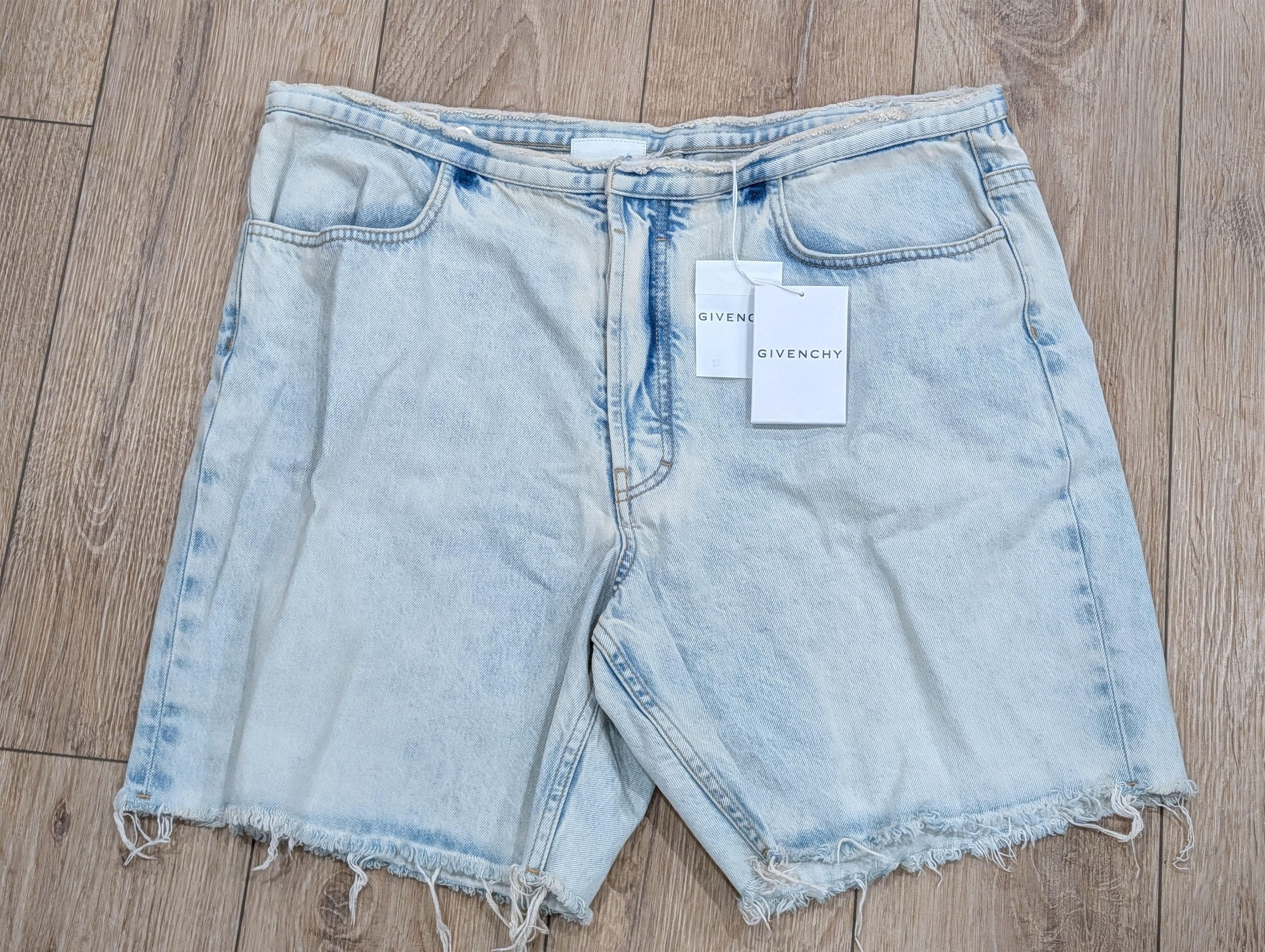 Givenchy GIVENCHY Bleach-Wash Cotton Denim Shorts Pale Blue 38 Size US 38 / EU 54 - 1 Thumbnail