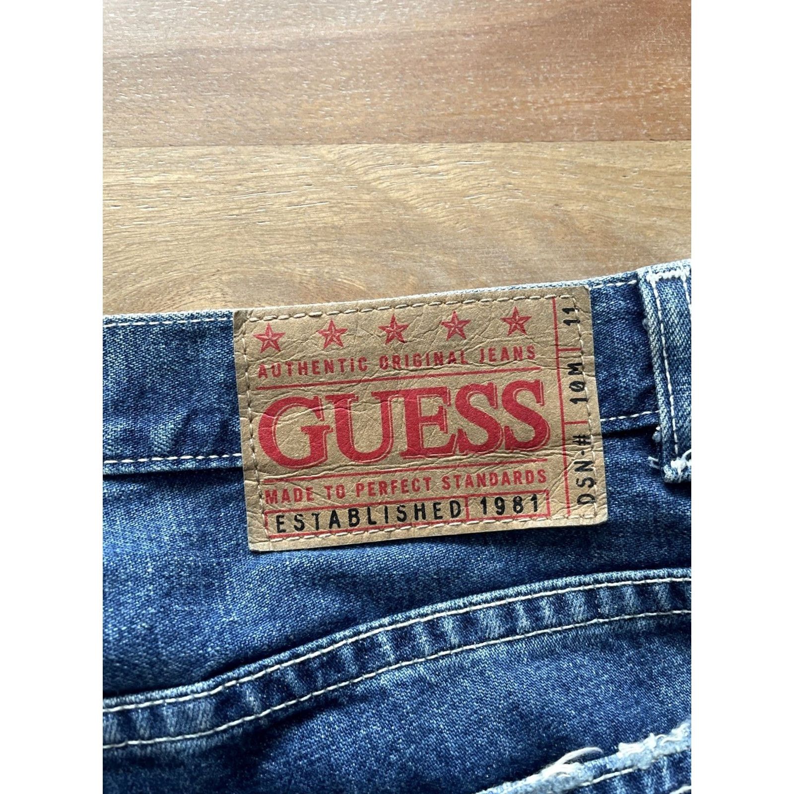 Guess VINTAGE GUESS Jeans Cropped Womens 30x23 Beaded Embellished Denim 80s 90s Boho USA Shirt? Size 30" / US 8 / IT 44 - 6 Thumbnail