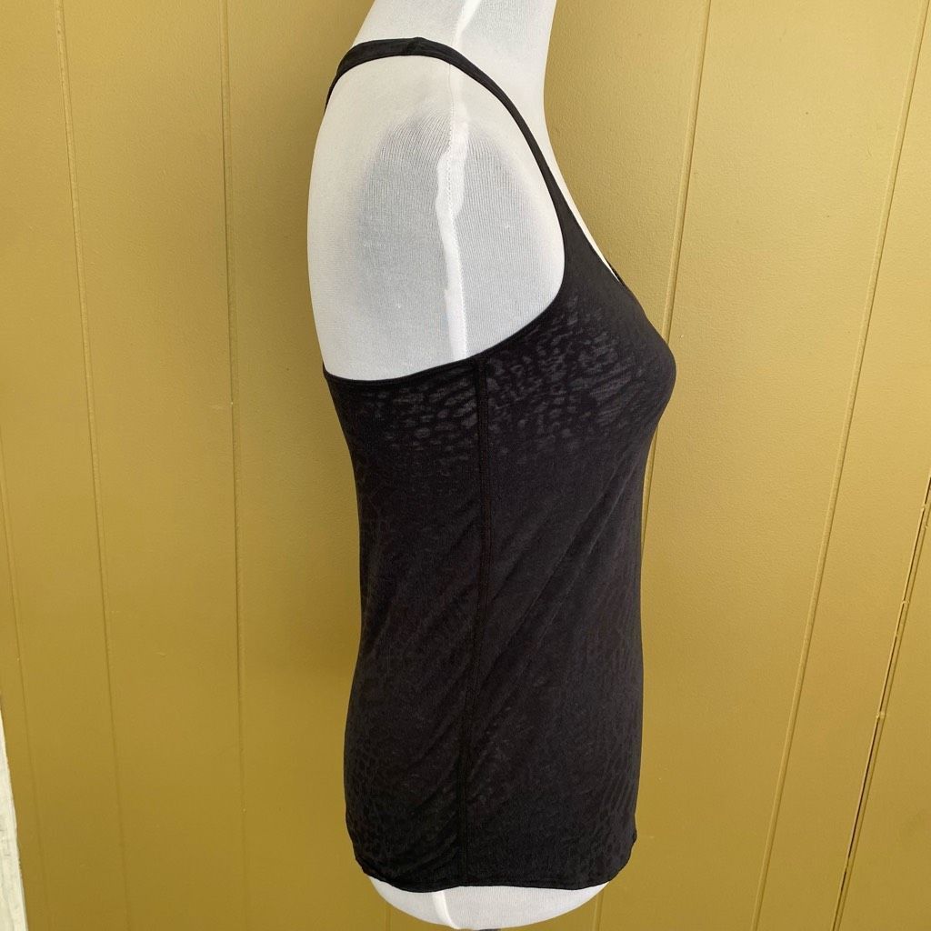 Under Armour Under Armour women S racerback semi sheer activewear tank to Size S / US 4 / IT 40 - 5 Thumbnail