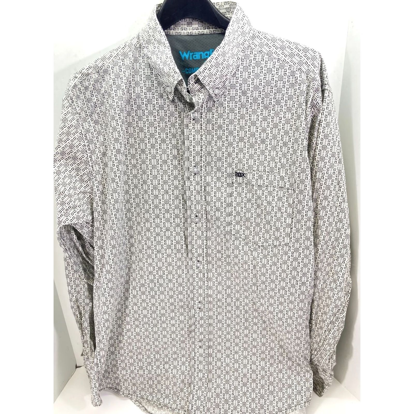 Wrangler VINTAGE? No. Wrangler 20X Competition Button Down Shirt Mens XL White Geometric Print Size US XL / EU 56 / 4 - 2 Thumbnail