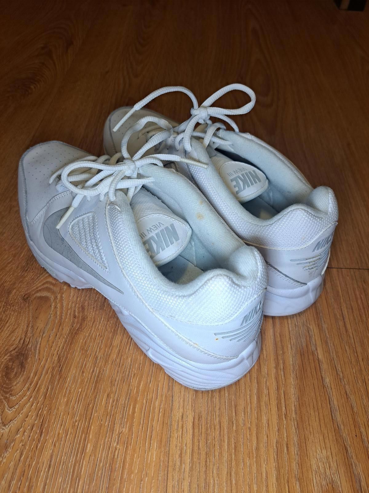 Nike Nike View 3 Mens Shoes 8.5 White Athletic Size US 8.5 / EU 41-42 - 5 Thumbnail