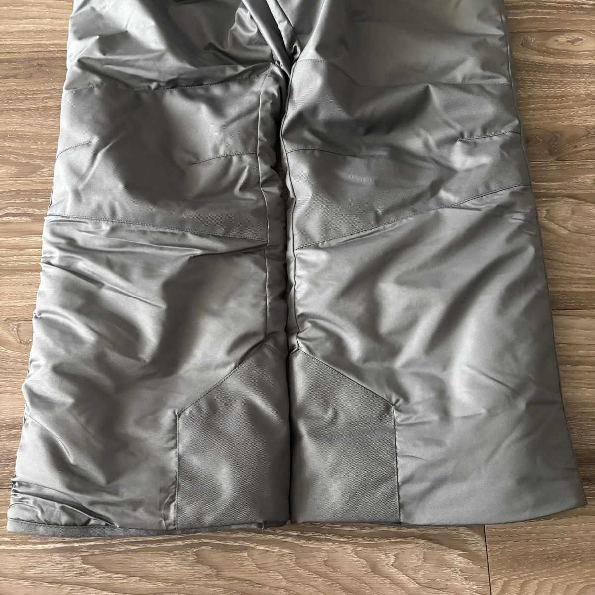 Vintage Crazy Vintage Y2K/2000s Baggy Grey Ski Gorpcore Snow Pants! 36x30 Size US 36 / EU 52 - 6 Thumbnail