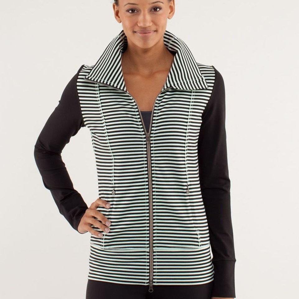 Lululemon Lululemon Daily Yoga Jacket Mint Black Stripe LUON Size 4 Size S / US 4 / IT 40 - 3 Thumbnail
